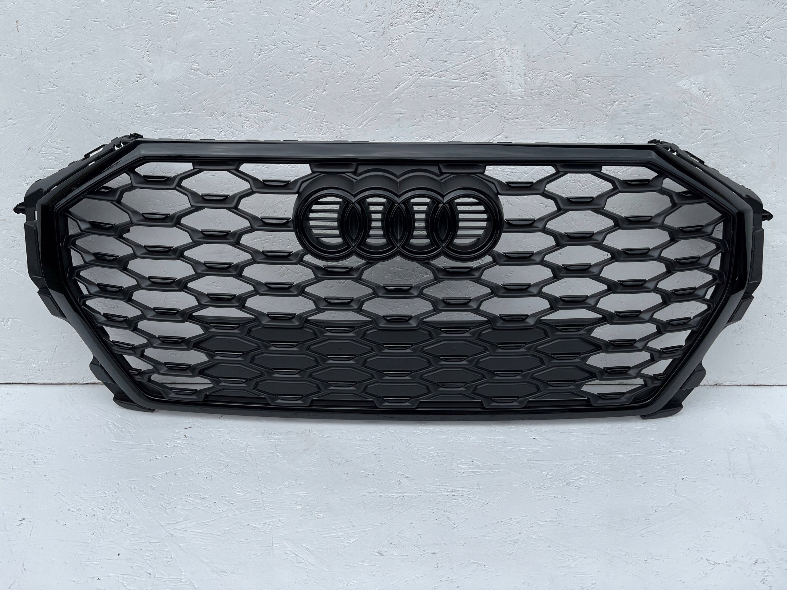 Kühlergrill Audi Q3 FRONTGRILL 83F853651B Kühlergitter