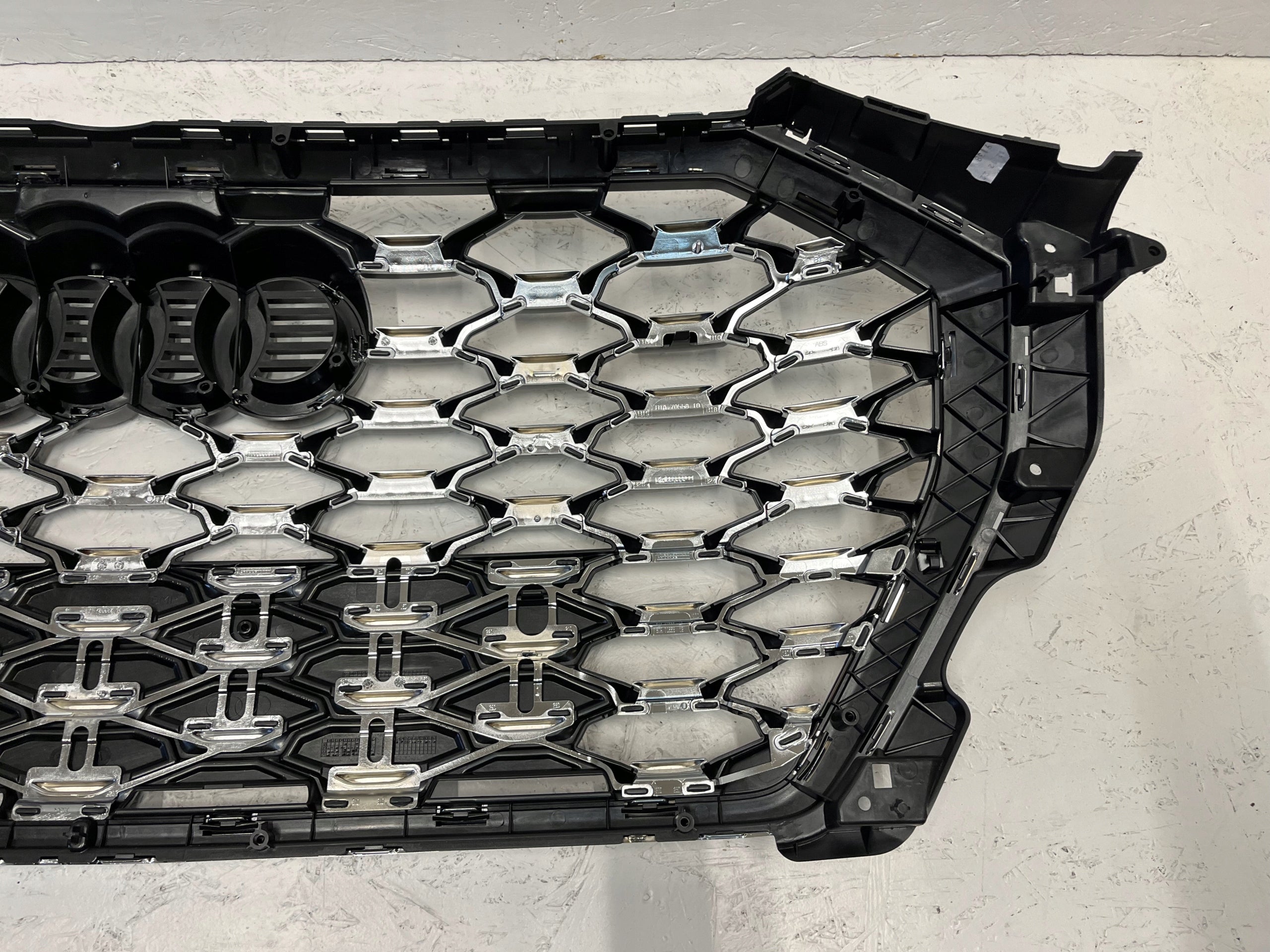 Kühlergrill Audi Q3 FRONTGRILL 83F853651BA Kühlergitter