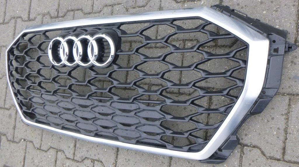 Kühlergrill Audi Q3 FRONTGRILL 83F853651BA Kühlergitter