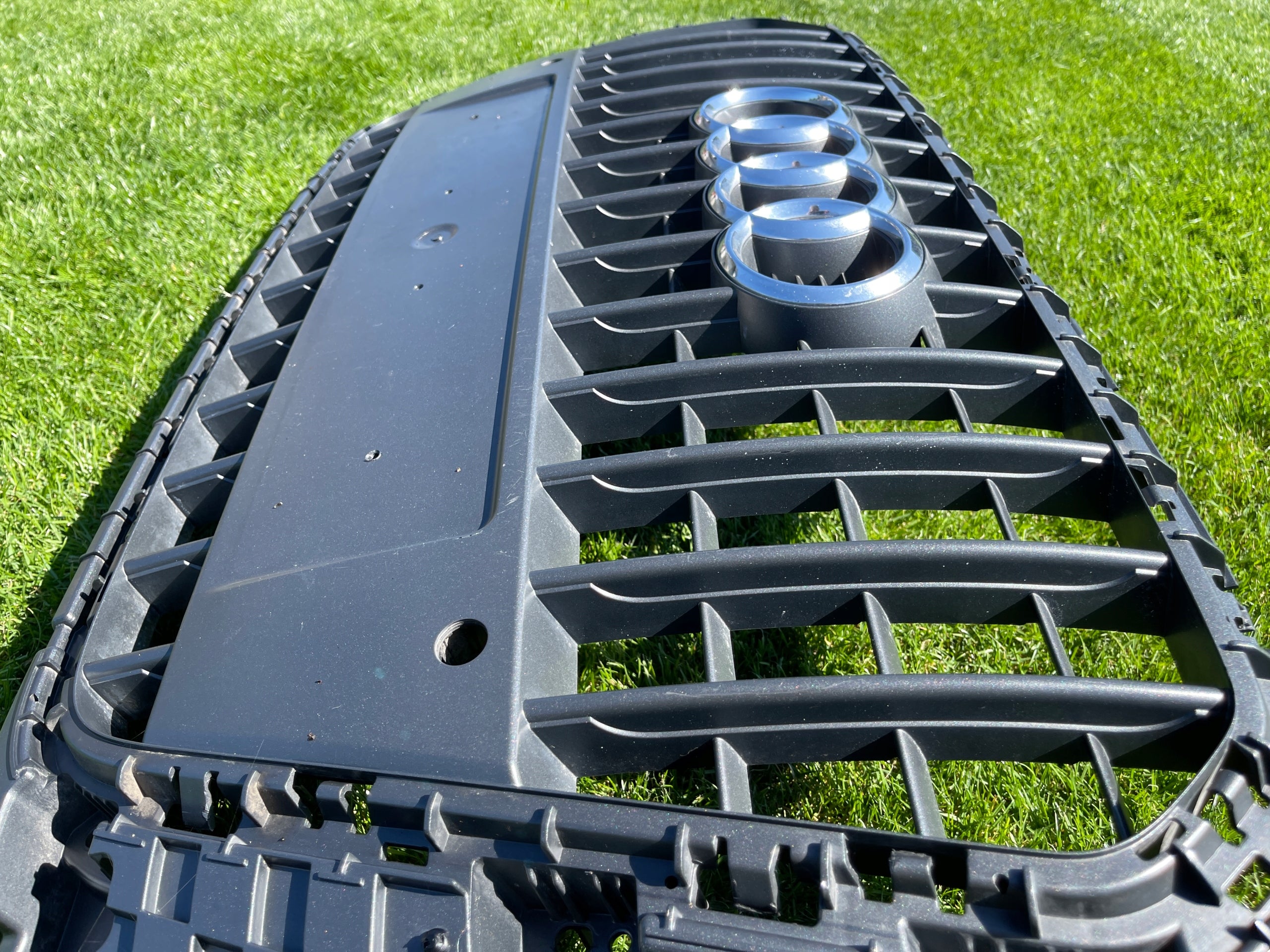 Kühlergrill Audi Q3 8U0 FRONTGRILL 8U0853653HA Kühlergitter