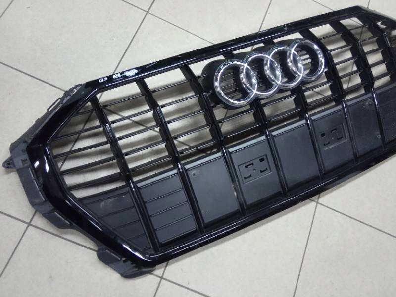 Kühlergrill Audi Q3 FRONTGRILL Kühlergitter