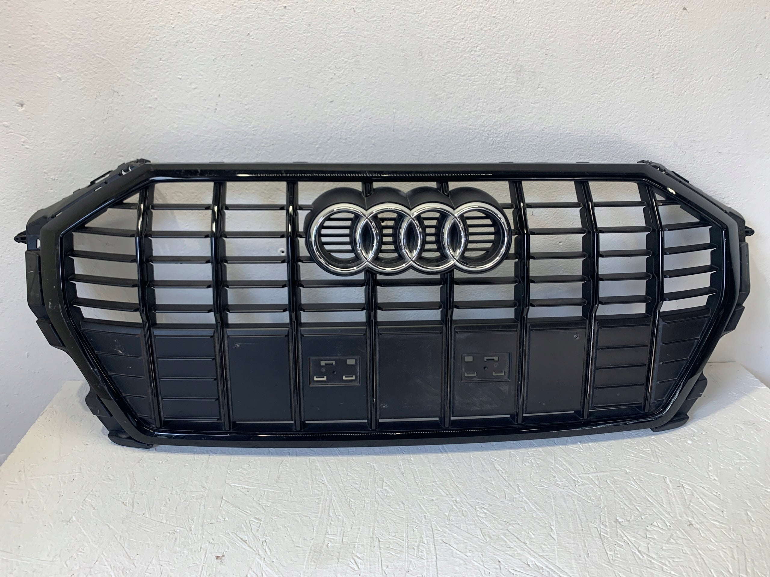 Kühlergrill Audi Q3 FRONTGRILL Kühlergitter