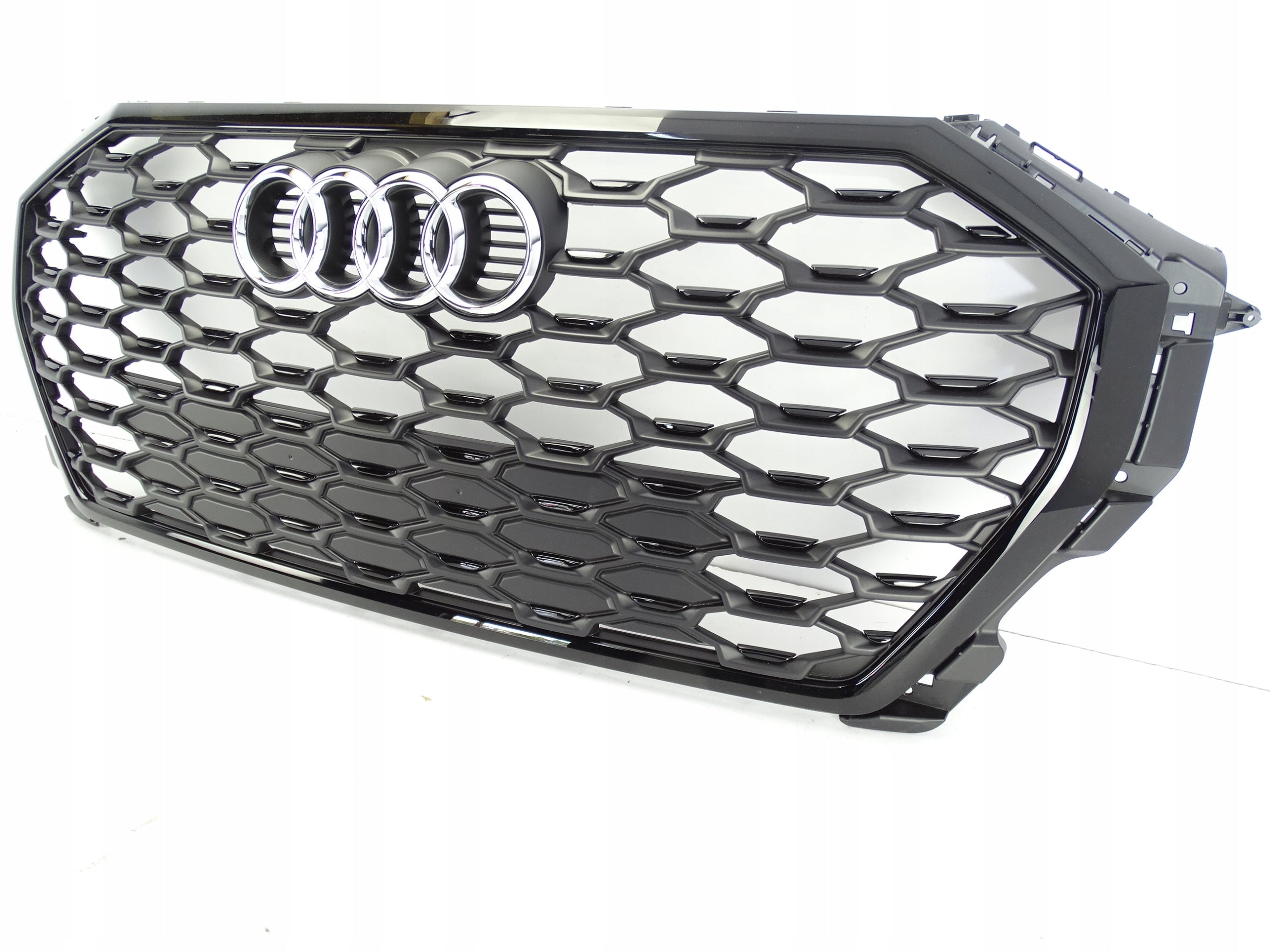 Kühlergrill Audi Q3 S3 FRONTGRILL 83F85365183 Kühlergitter