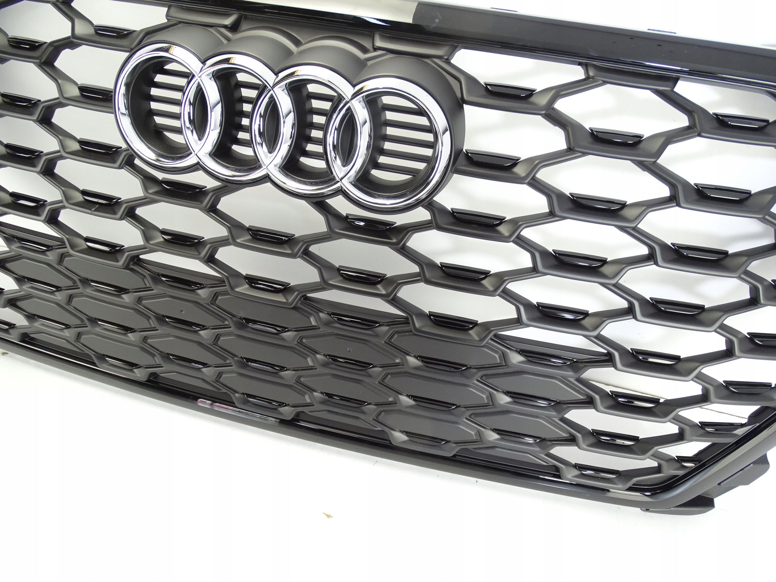 Kühlergrill Audi Q3 S3 FRONTGRILL 83F85365183 Kühlergitter