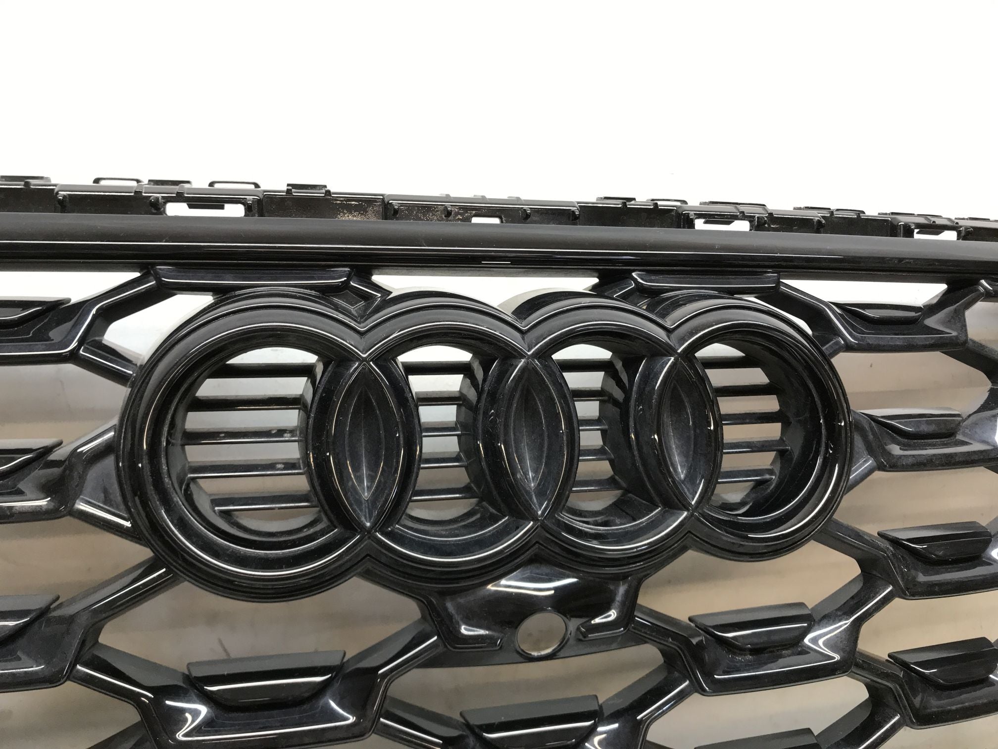 Kühlergrill Audi Q5 FRONTGRILL 80F85365180 Kühlergitter