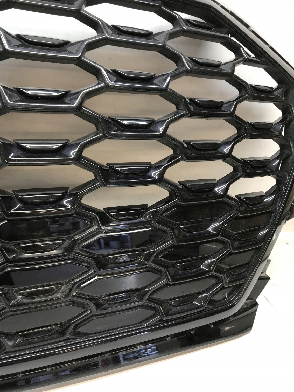 Kühlergrill Audi Q5 FRONTGRILL 80F85365180 Kühlergitter