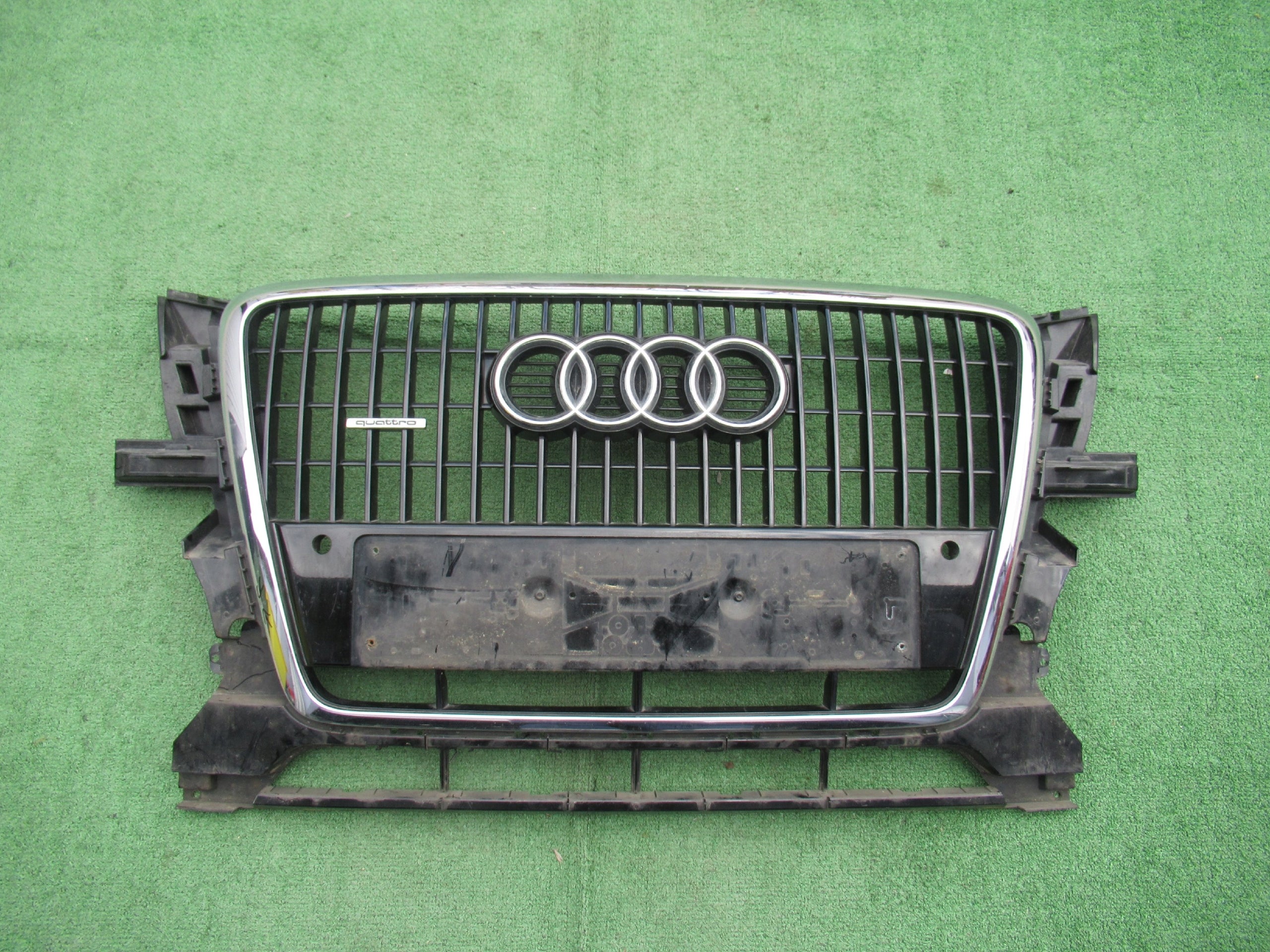 Kühlergrill Audi Q5 FRONTGRILL 8R08536518R Kühlergitter