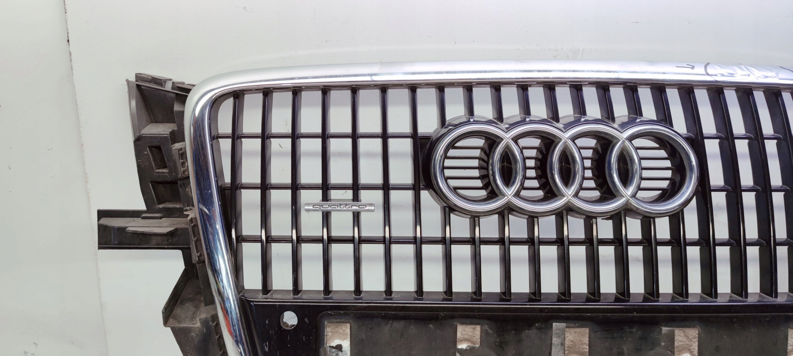 Kühlergrill Audi Q5 8R 8R0 FRONTGRILL 8R08536518R Kühlergitter