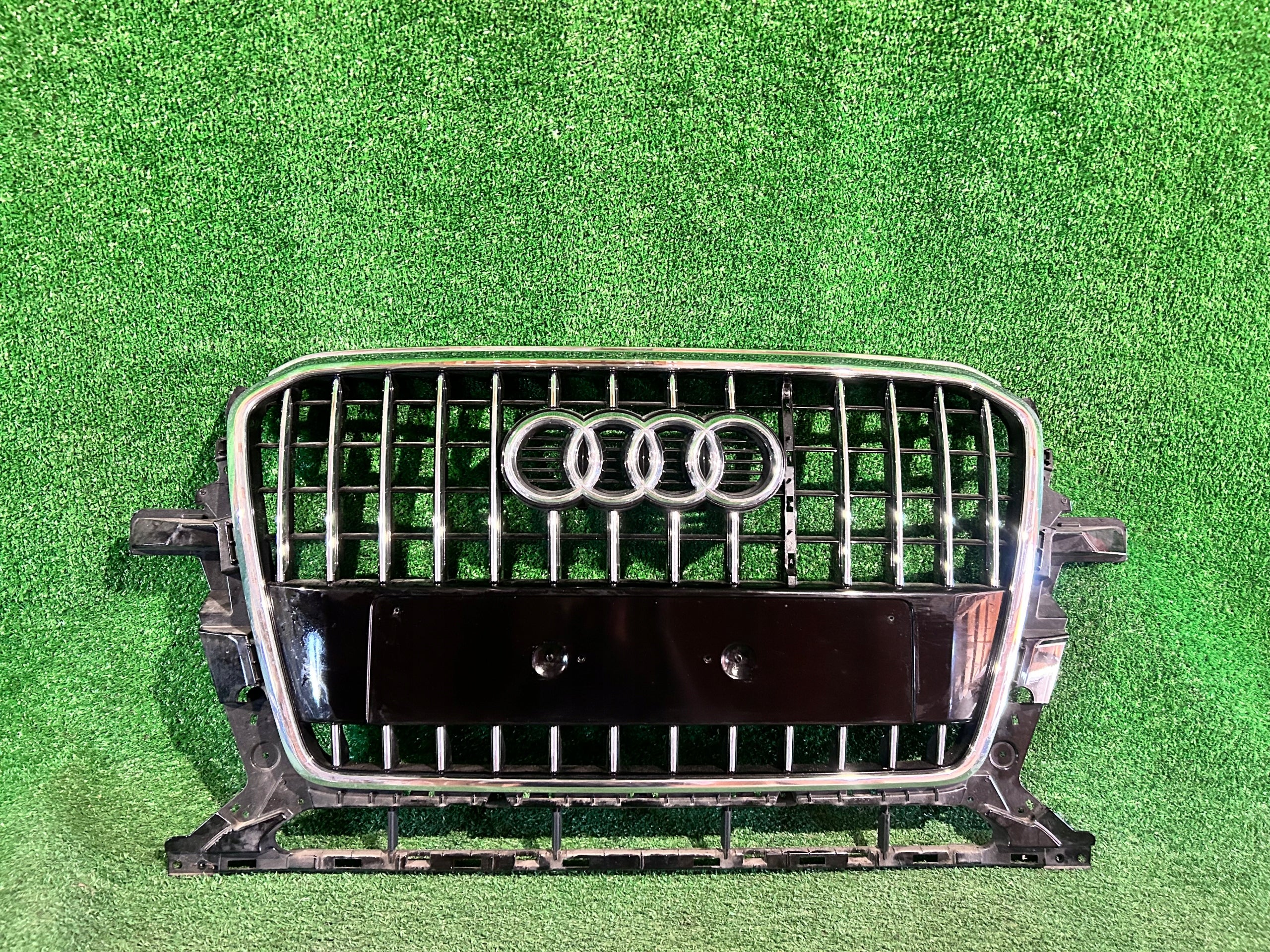  Kühlergrill Audi Q5 8R FRONTGRILL 8R0853651R Kühlergitter product image