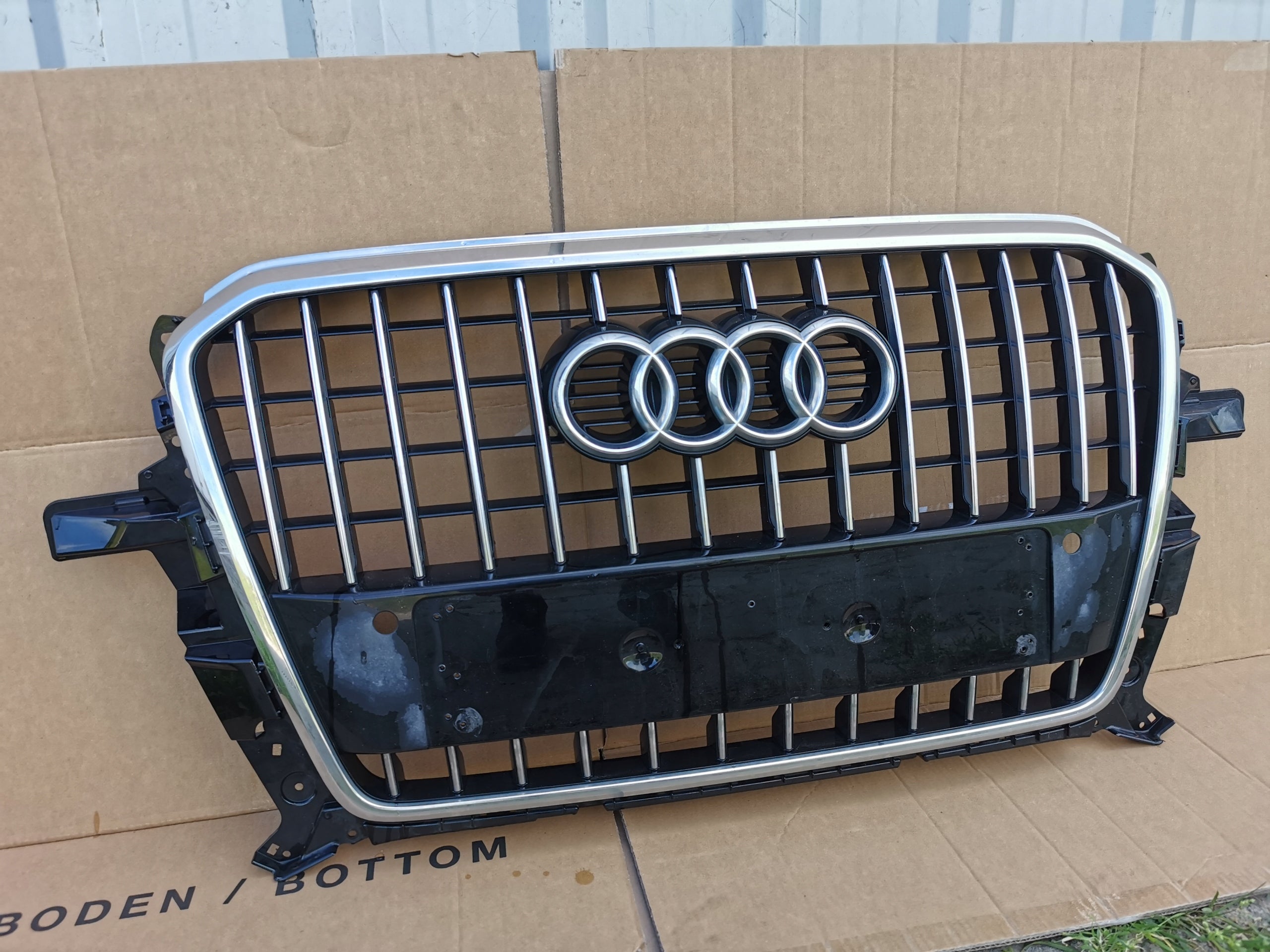 Kühlergrill Audi Q5 8R0 FRONTGRILL 8R0853651RA Kühlergitter