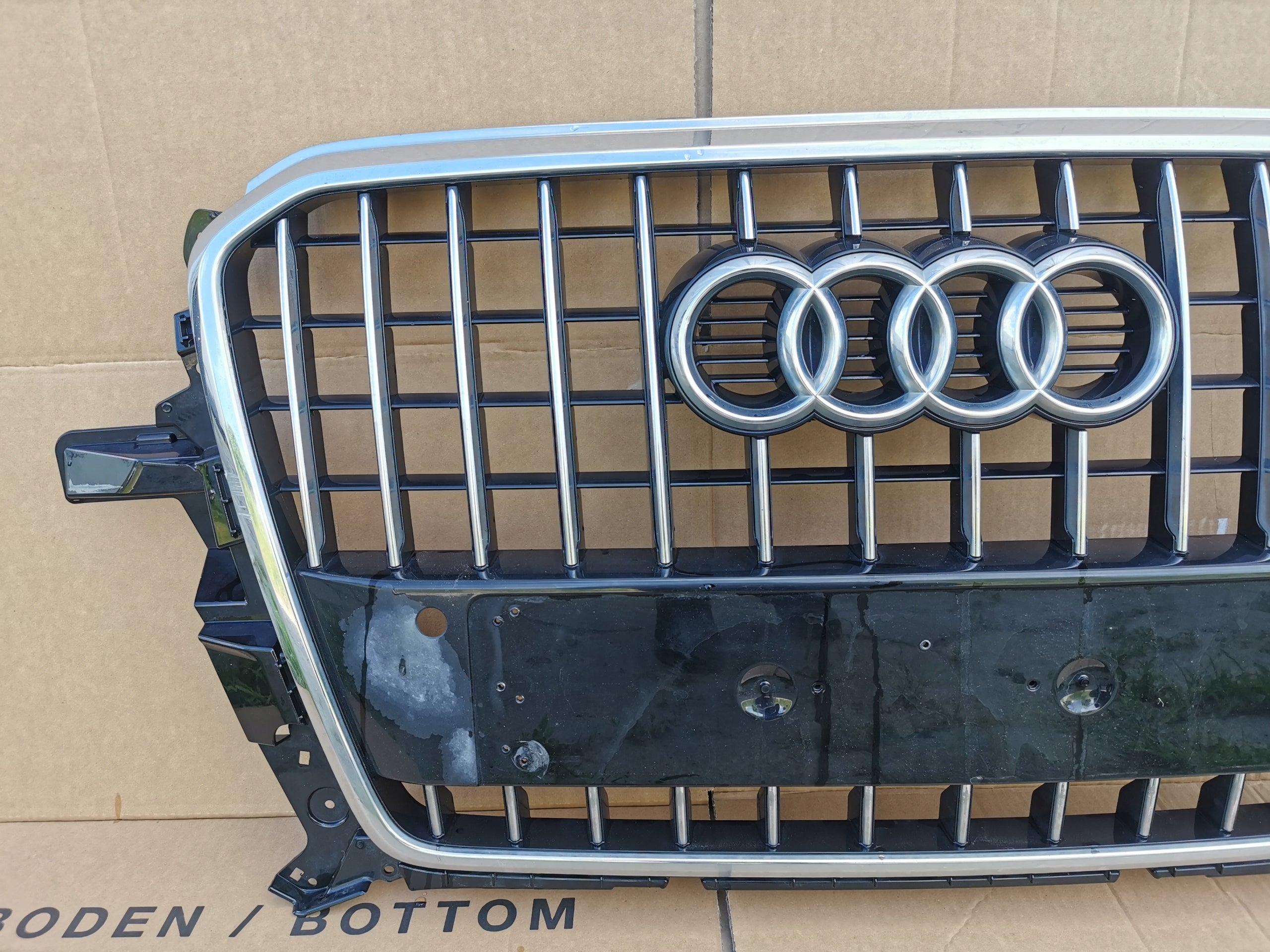 Kühlergrill Audi Q5 8R0 FRONTGRILL 8R0853651RA Kühlergitter