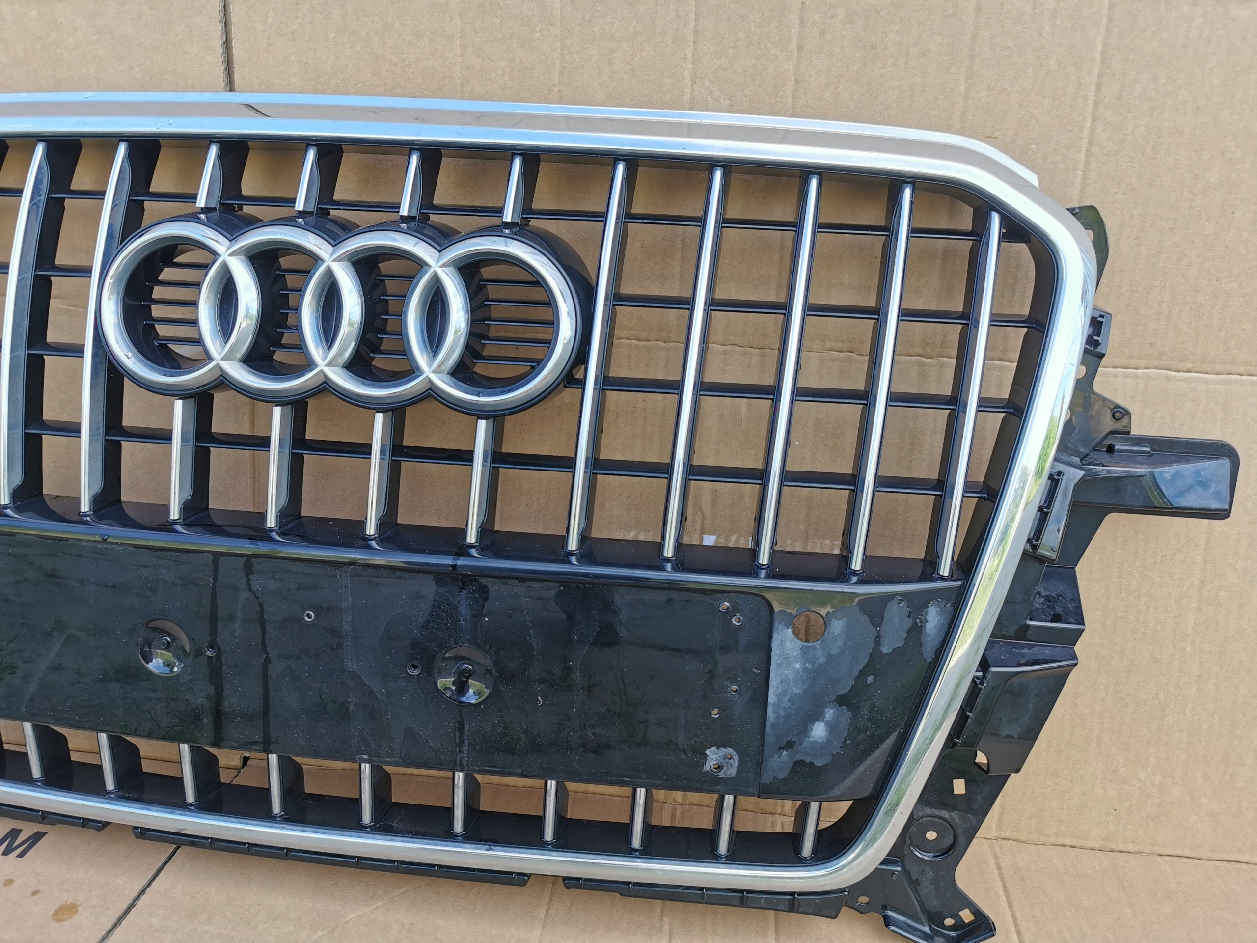 Kühlergrill Audi Q5 8R0 FRONTGRILL 8R0853651RA Kühlergitter