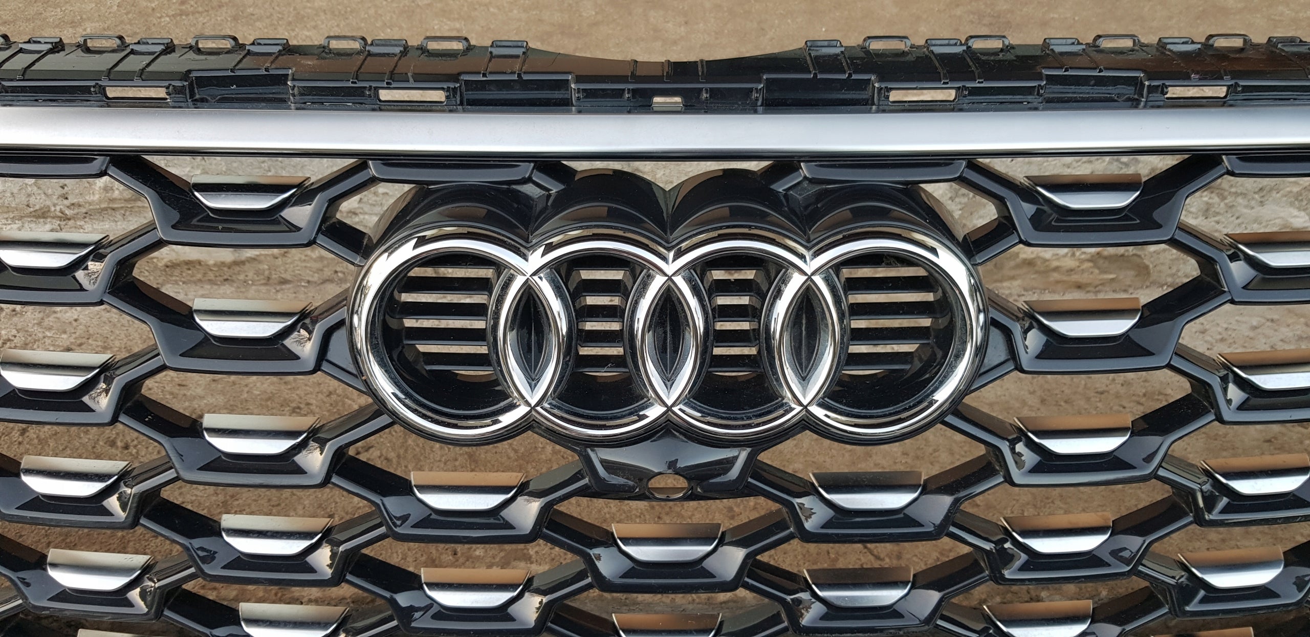 Kühlergrill Audi Q5 FRONTGRILL 80F853651AU Kühlergitter