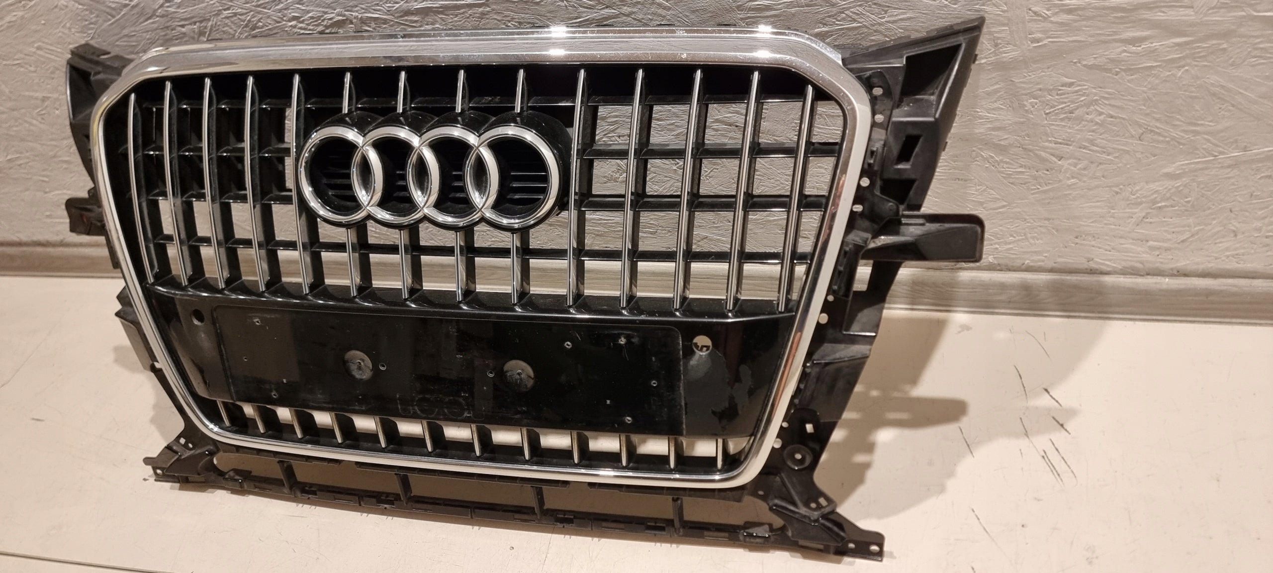 Kühlergrill Audi Q5 8R0 FRONTGRILL 8R0853651RA Kühlergitter