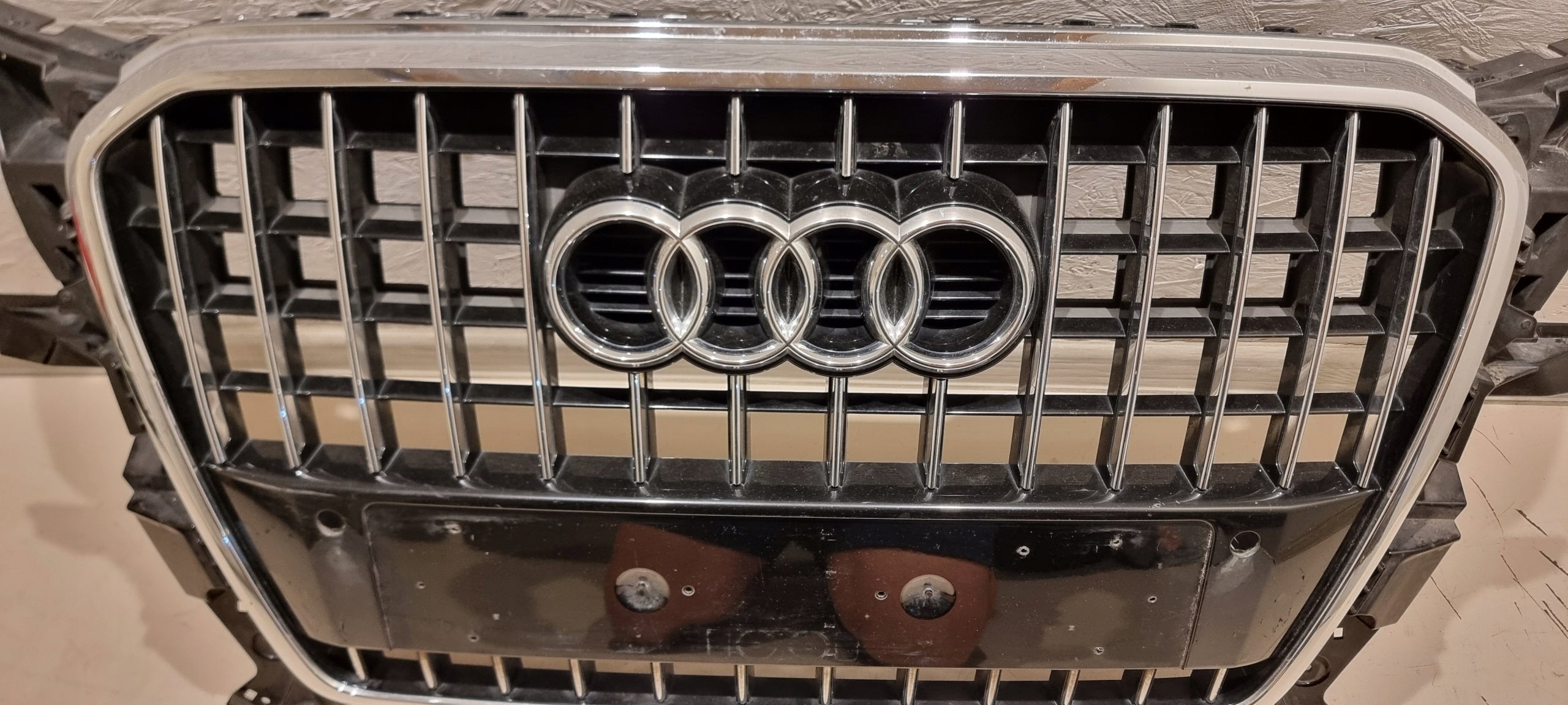 Kühlergrill Audi Q5 8R0 FRONTGRILL 8R0853651RA Kühlergitter