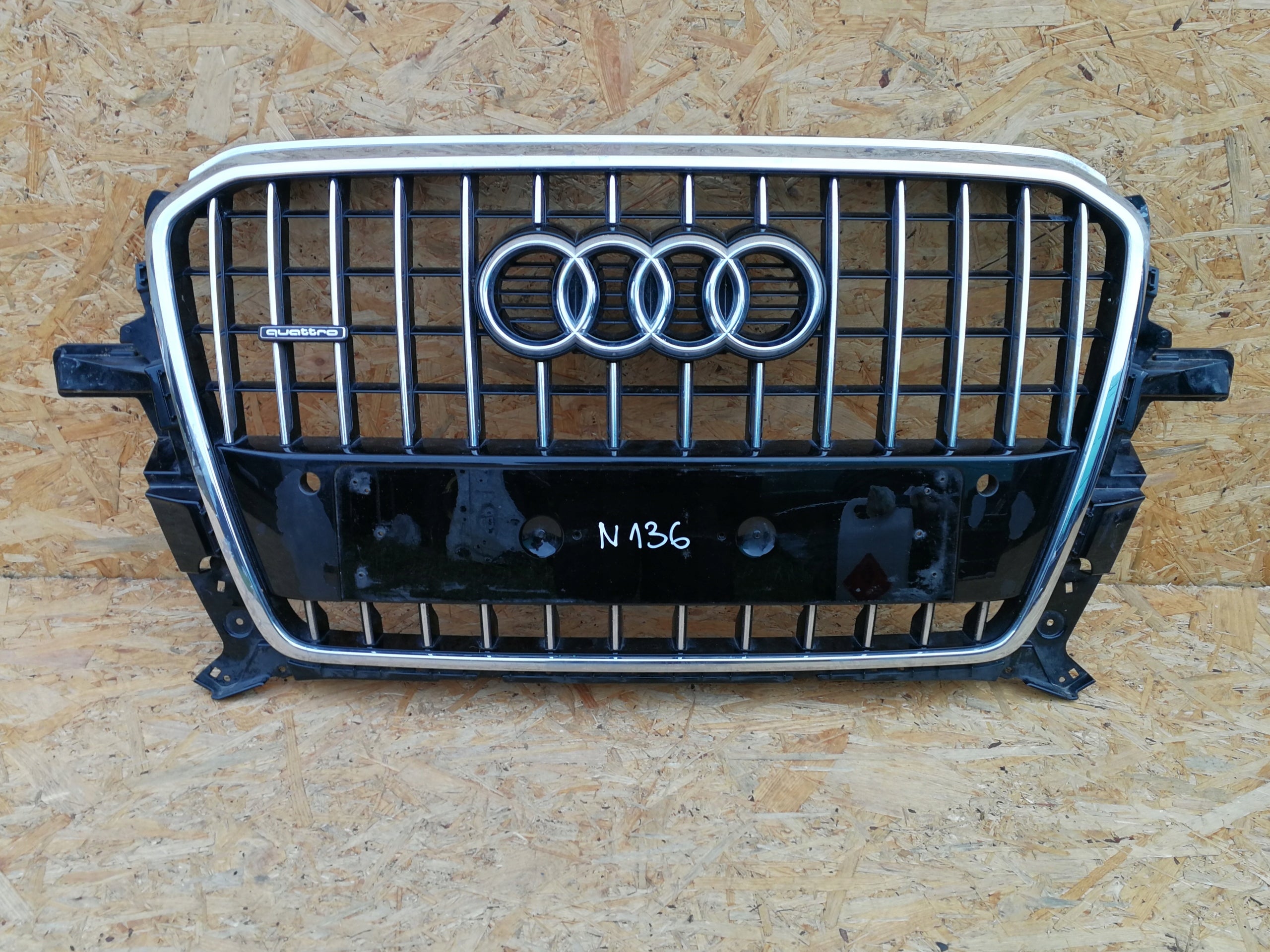 Kühlergrill Audi Q5 FRONTGRILL 8R0853651S8 Kühlergitter