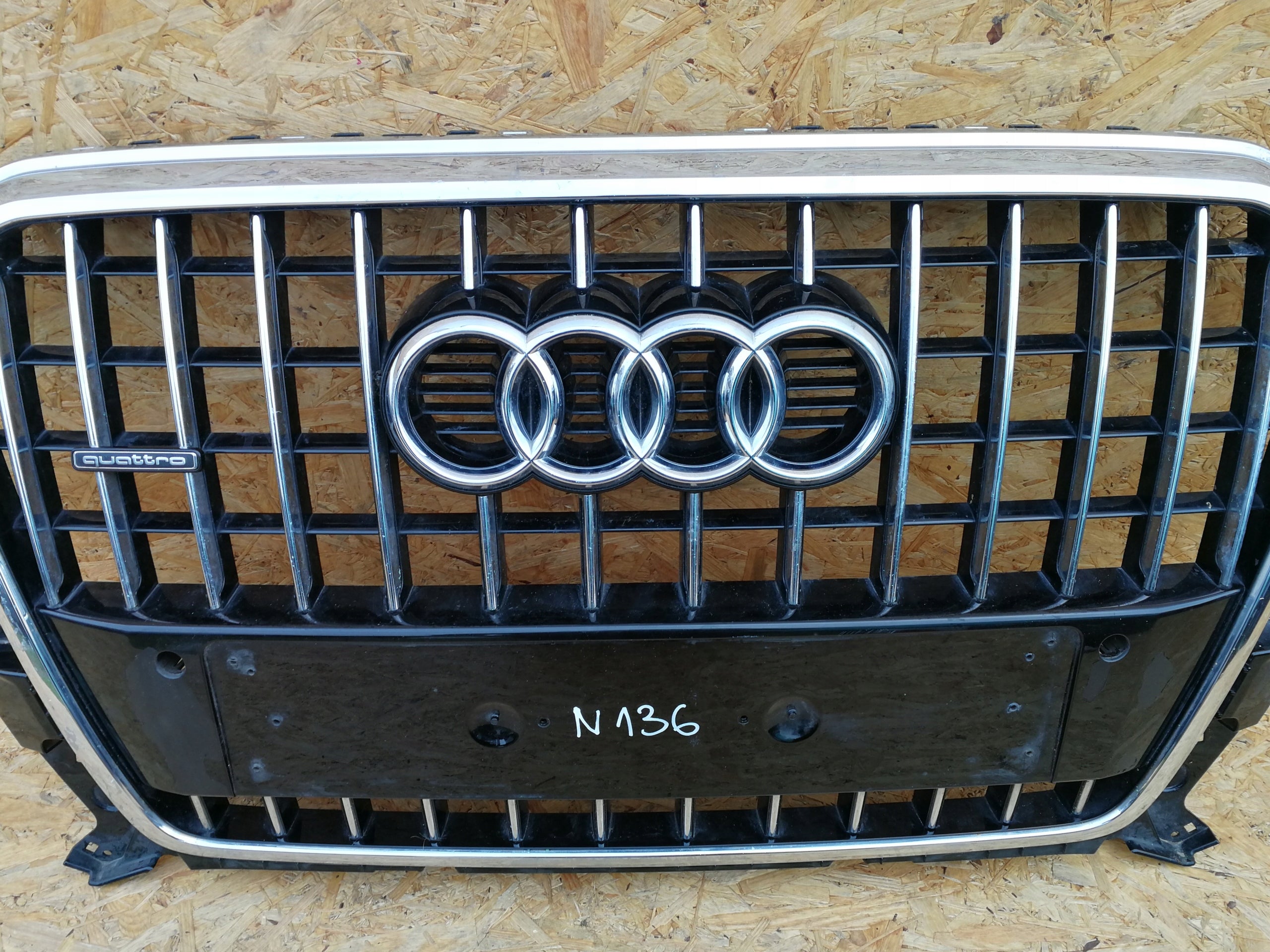 Kühlergrill Audi Q5 FRONTGRILL 8R0853651S8 Kühlergitter