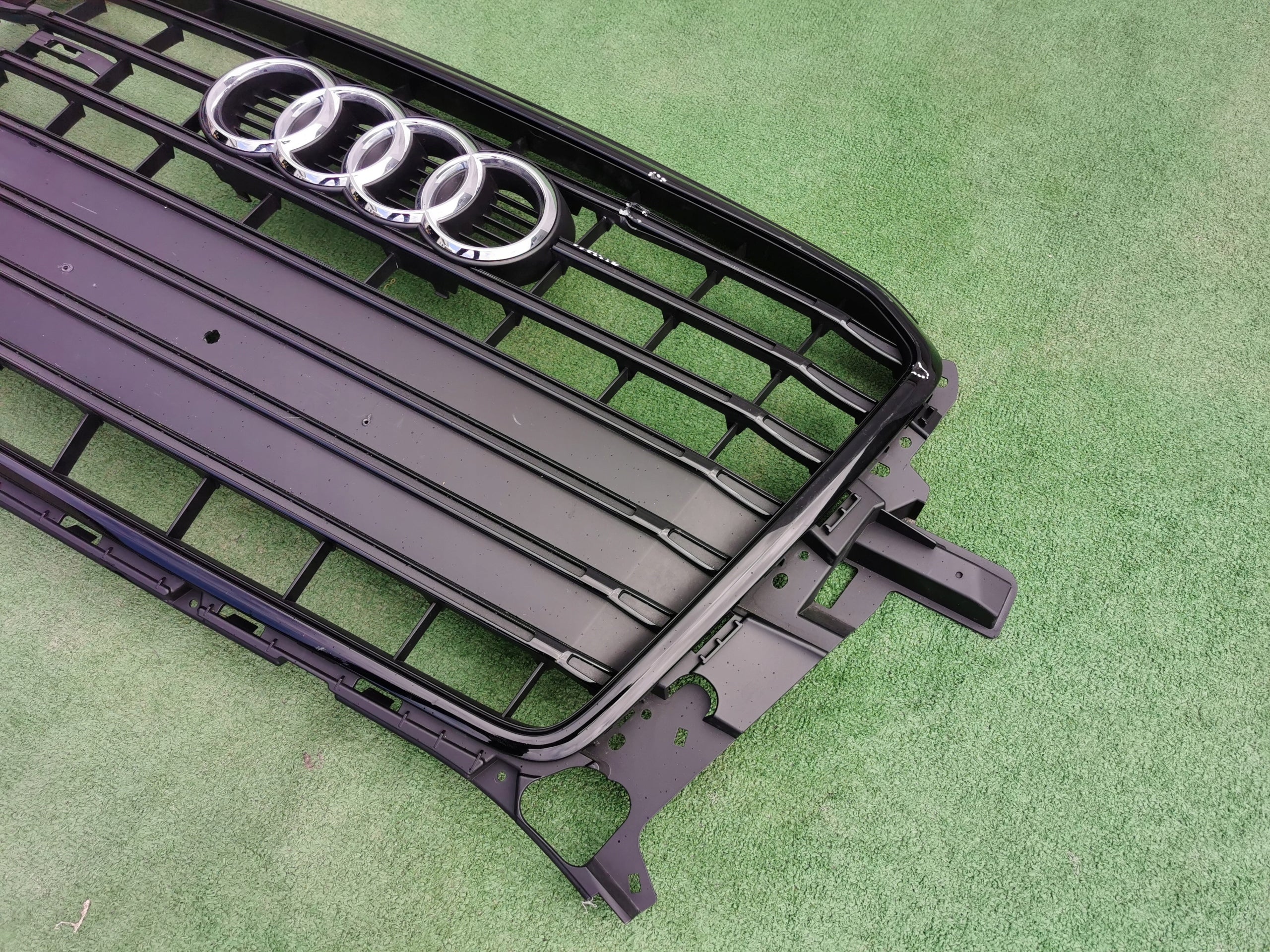 Kühlergrill Audi Q5 8R0 SQ5 FRONTGRILL 8R0853651AD Kühlergitter