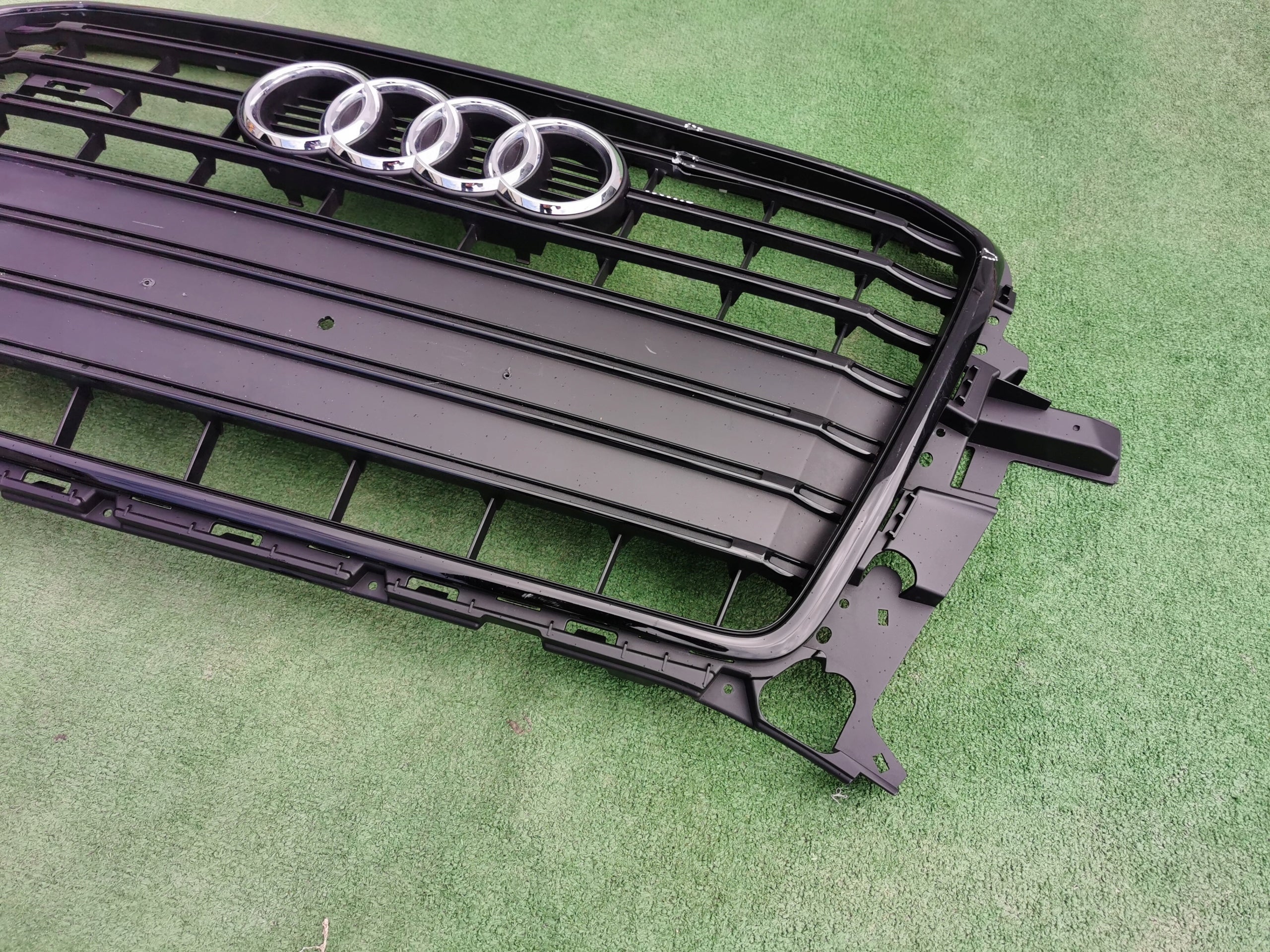 Kühlergrill Audi Q5 8R0 SQ5 FRONTGRILL 8R0853651AD Kühlergitter