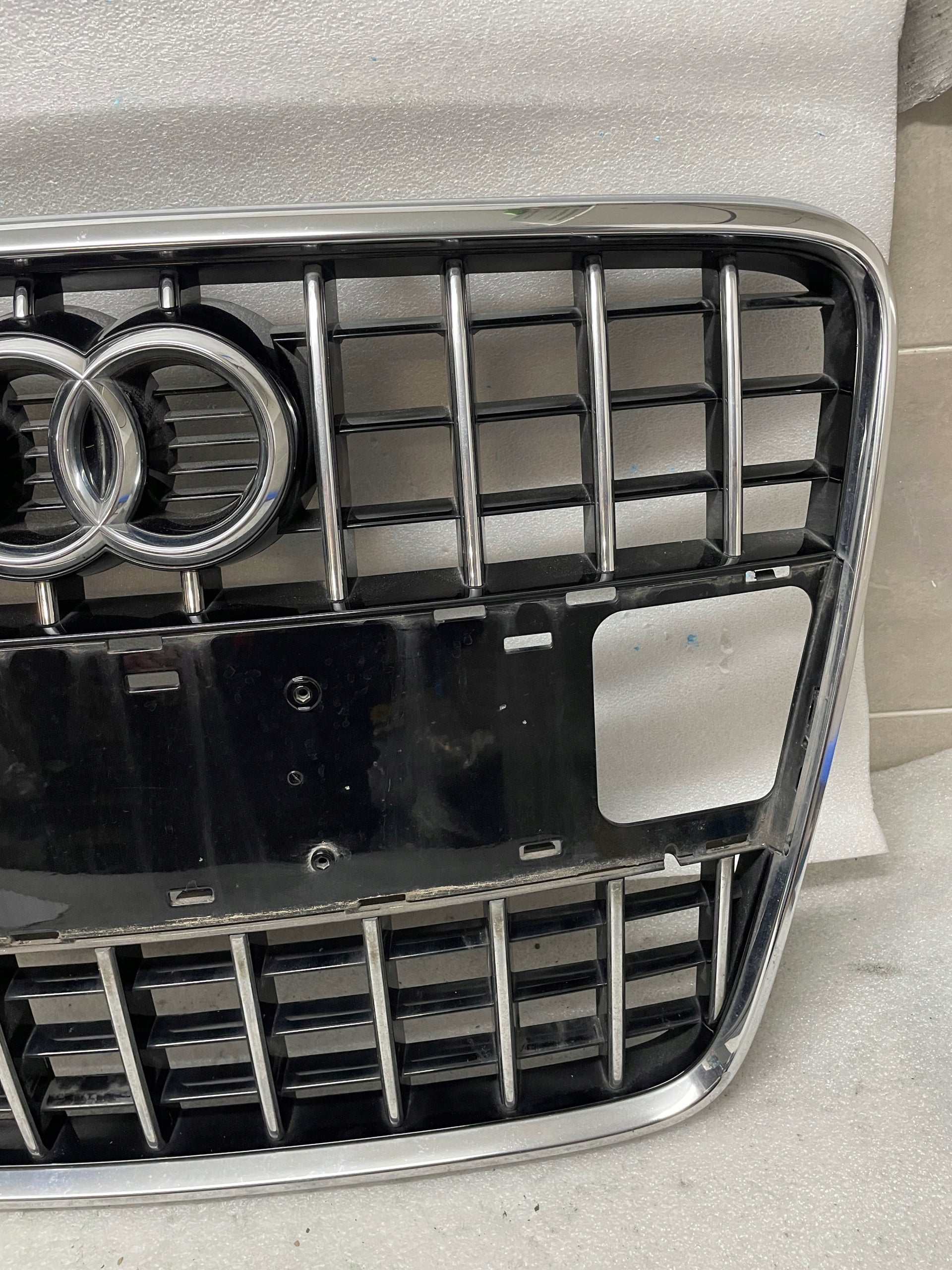 Kühlergrill Audi Q7 4L0 FRONTGRILL 4L0853651HA Kühlergitter