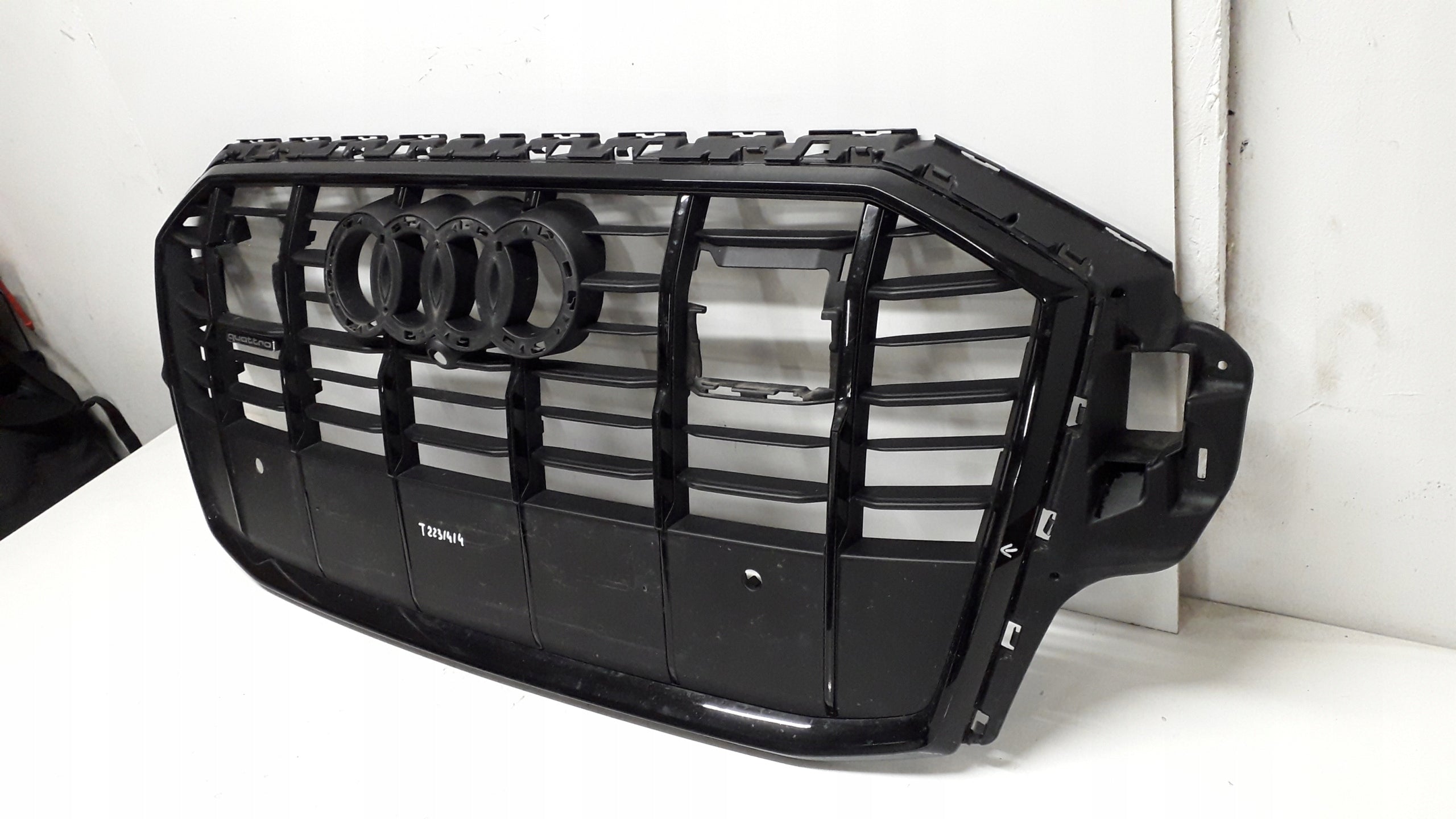 Kühlergrill Audi Q7 FRONTGRILL 81A853651AJ Kühlergitter