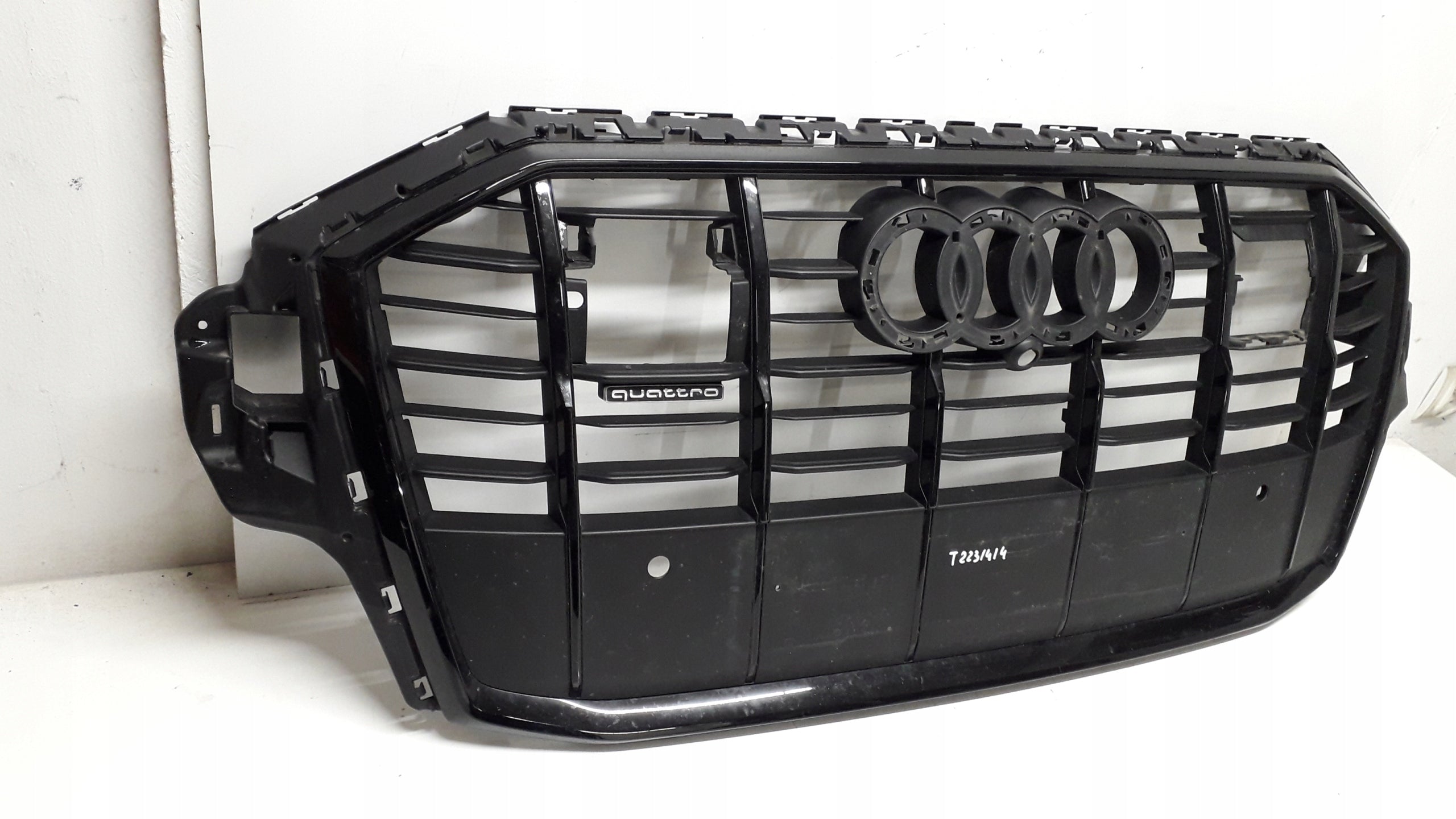 Kühlergrill Audi Q7 FRONTGRILL 81A853651AJ Kühlergitter