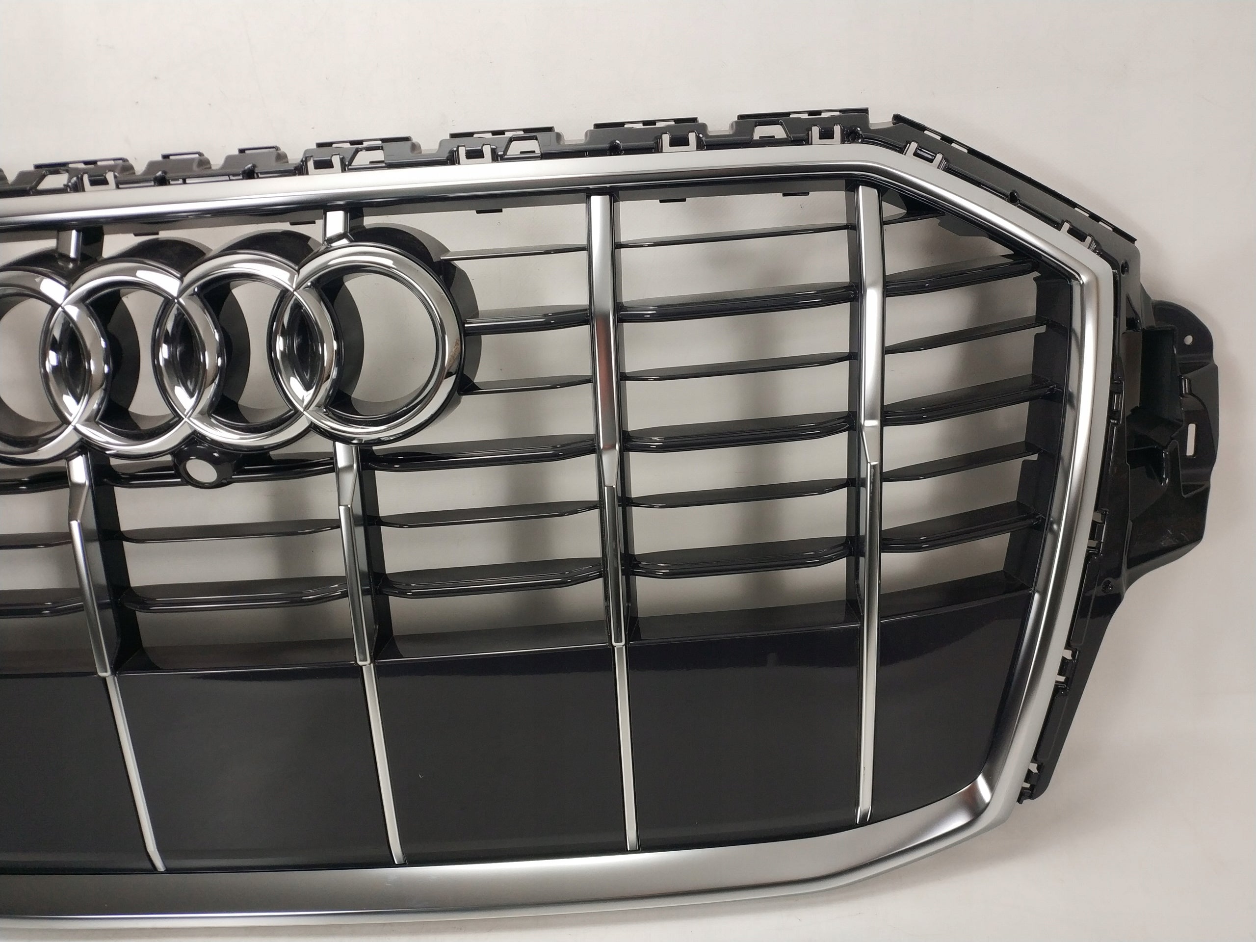 Kühlergrill Audi AM Q7 4M FRONTGRILL 4M08536514M Kühlergitter