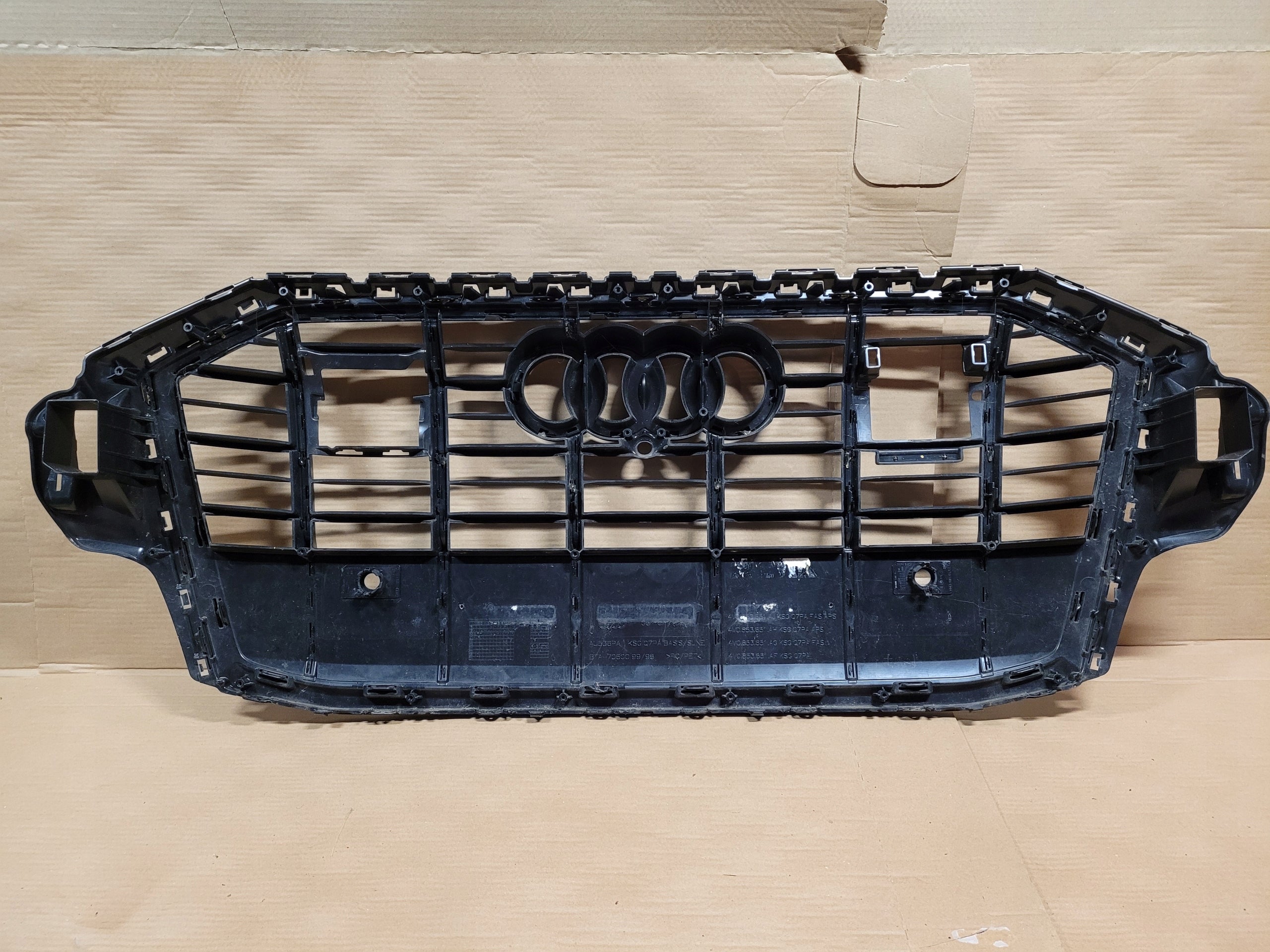 Kühlergrill Audi Q7 4M0 FRONTGRILL 4M0853651AJ Kühlergitter