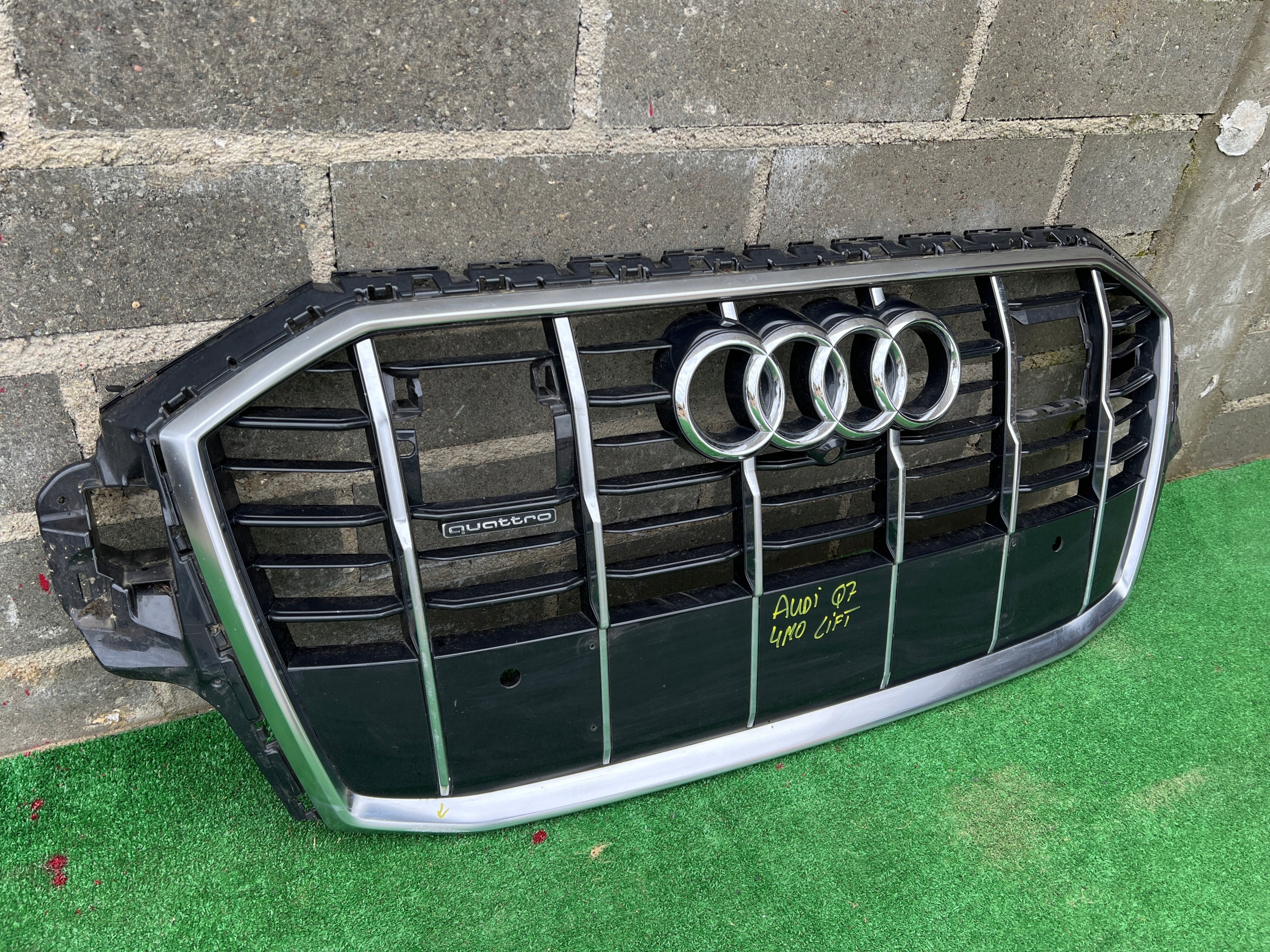 Kühlergrill Audi Q7 FRONTGRILL 4M0853651AJ Kühlergitter