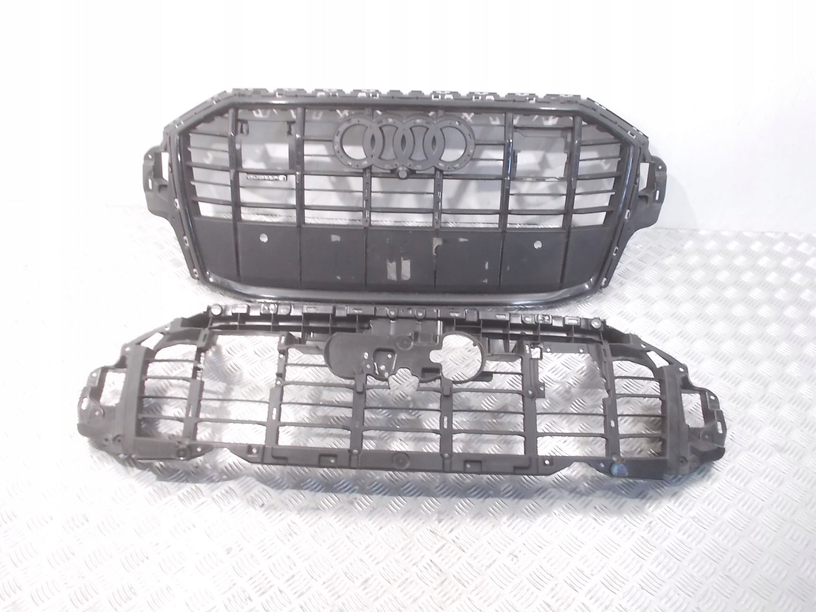 Kühlergrill Audi Q7 FRONTGRILL 4M0807233DE Kühlergitter