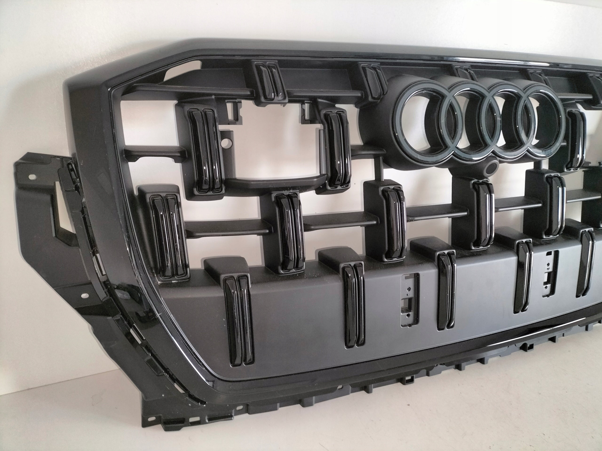 Kühlergrill Audi Q7 FRONTGRILL 4M0853651BL Kühlergitter