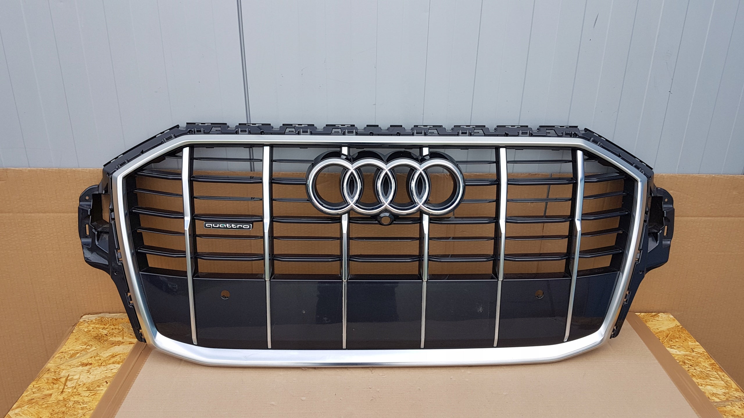 Kühlergrill Audi Q7 FRONTGRILL Kühlergitter