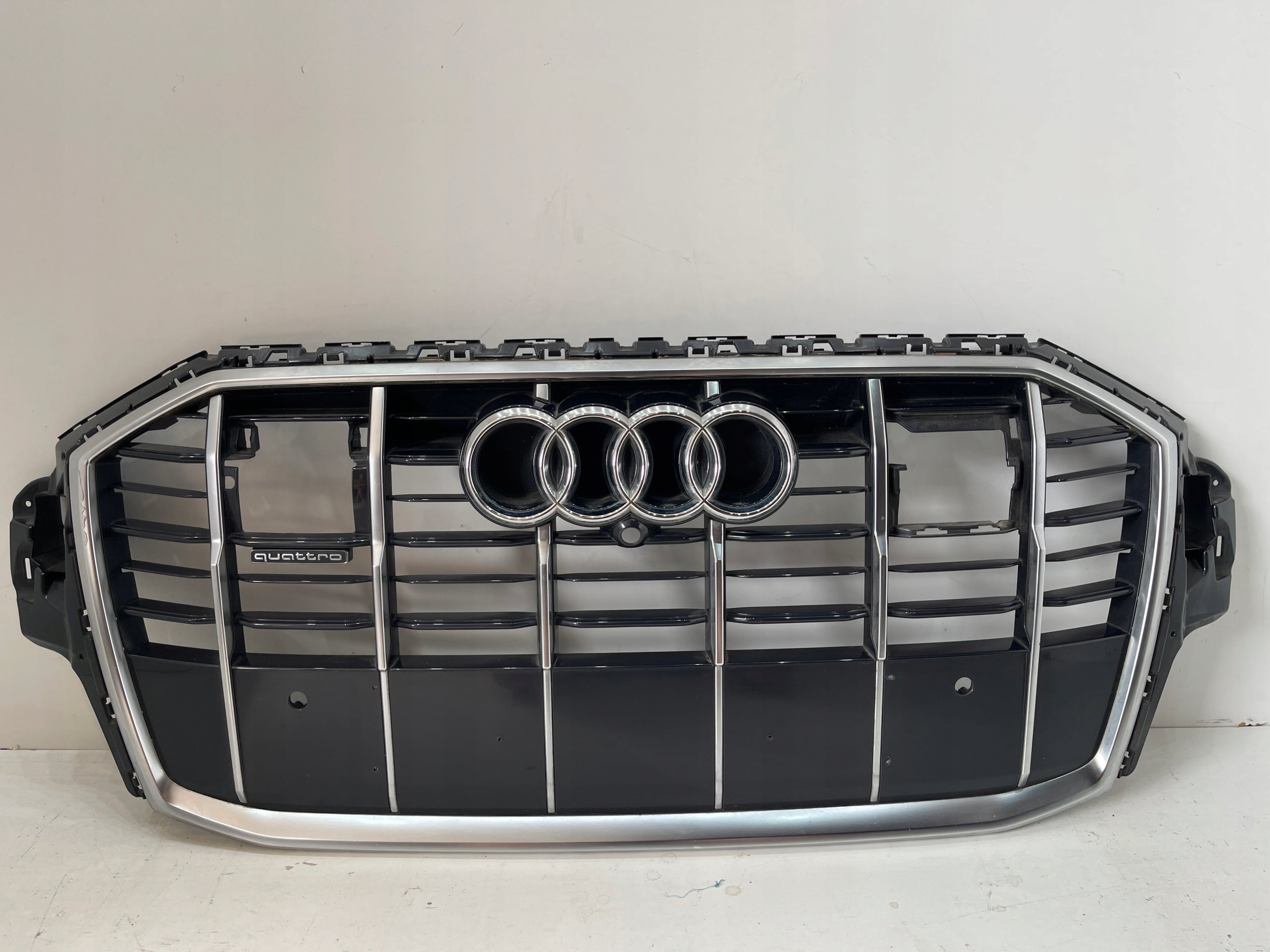  Kühlergrill Audi Q7 4M FRONTGRILL Kühlergitter product image