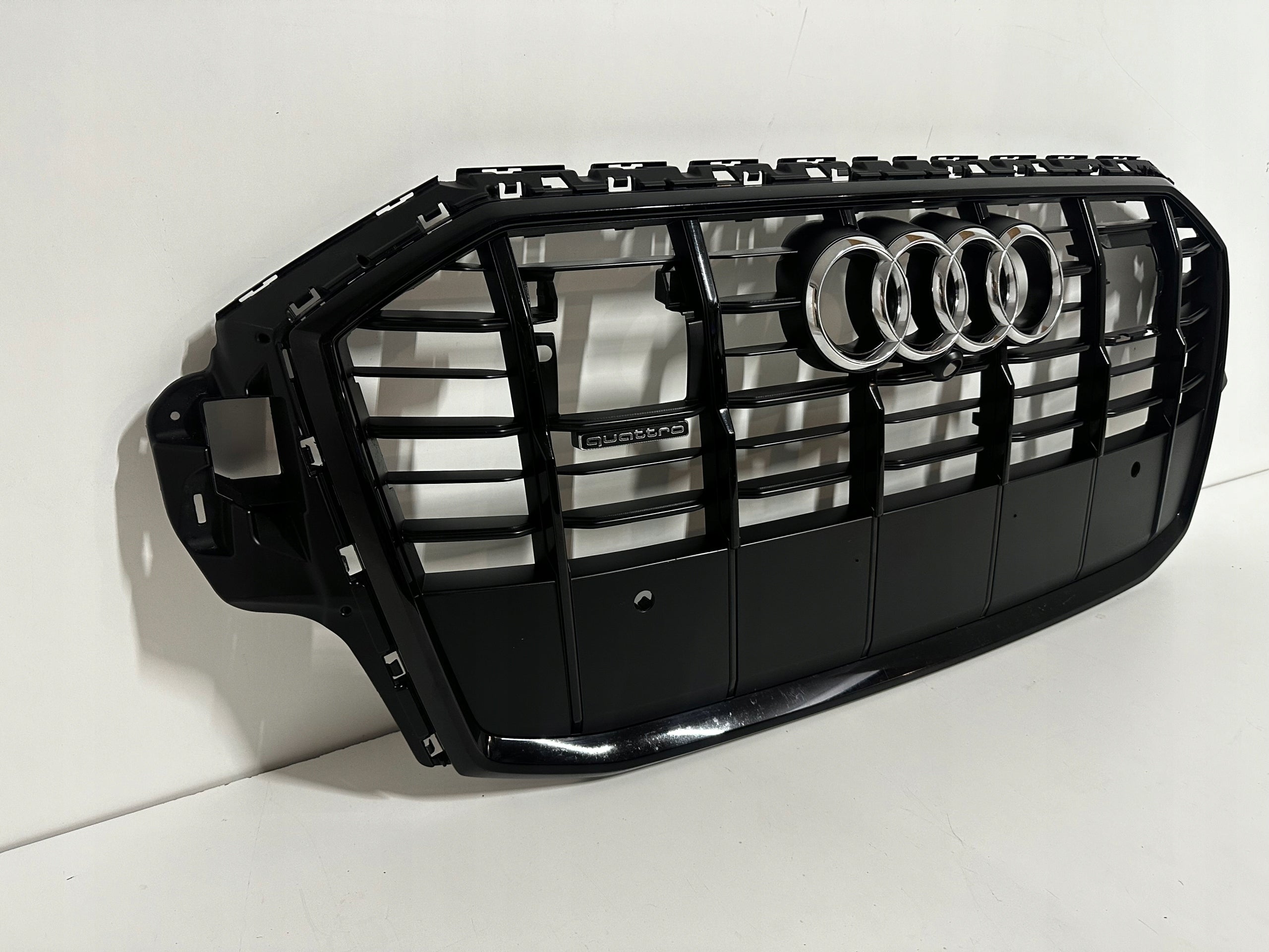 Kühlergrill Audi Q7 FRONTGRILL Kühlergitter