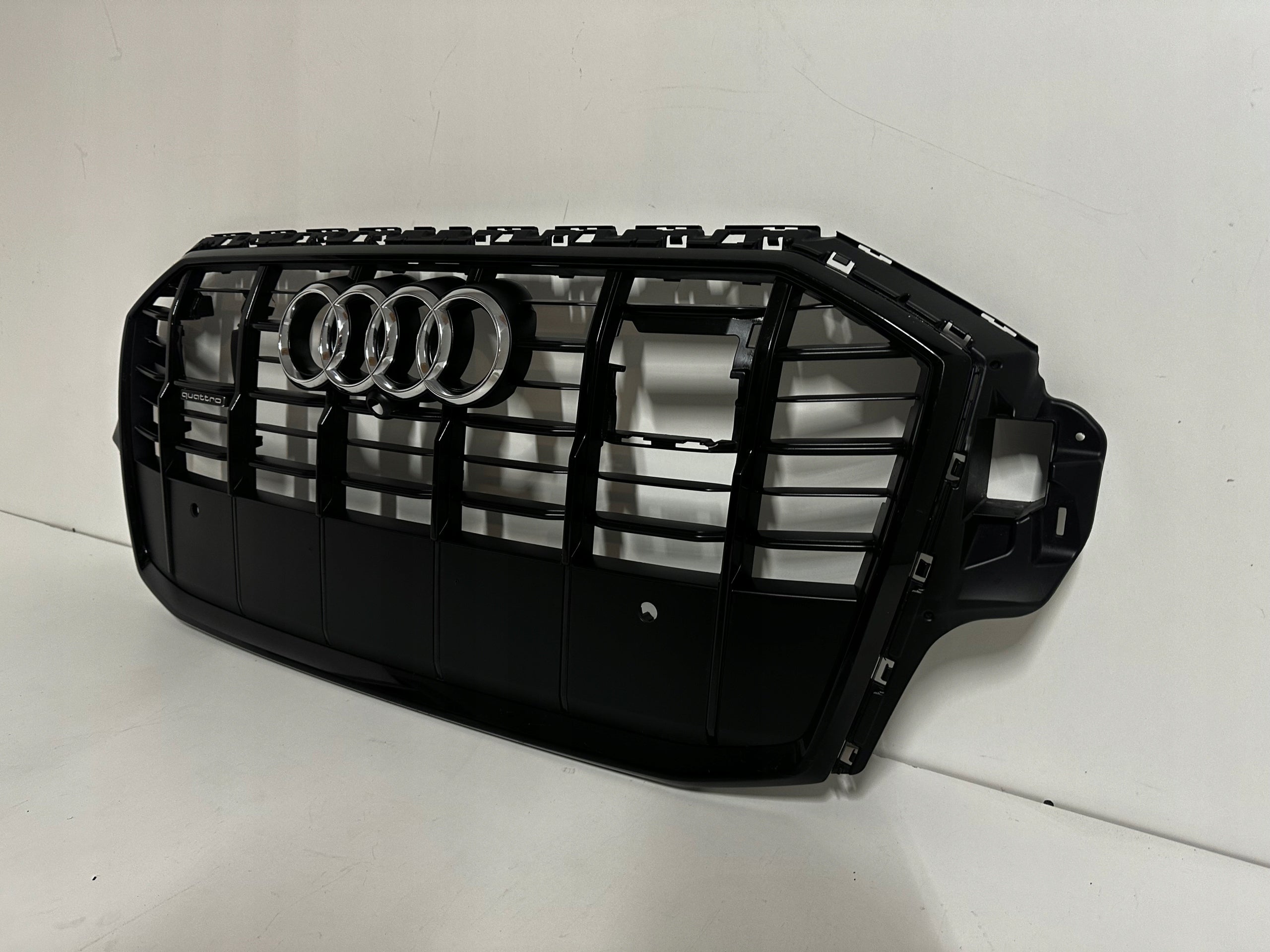 Kühlergrill Audi Q7 FRONTGRILL Kühlergitter