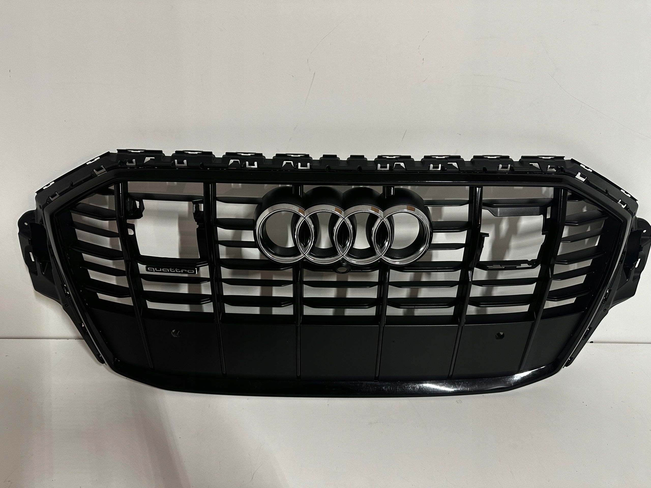 Kühlergrill Audi Q7 FRONTGRILL Kühlergitter