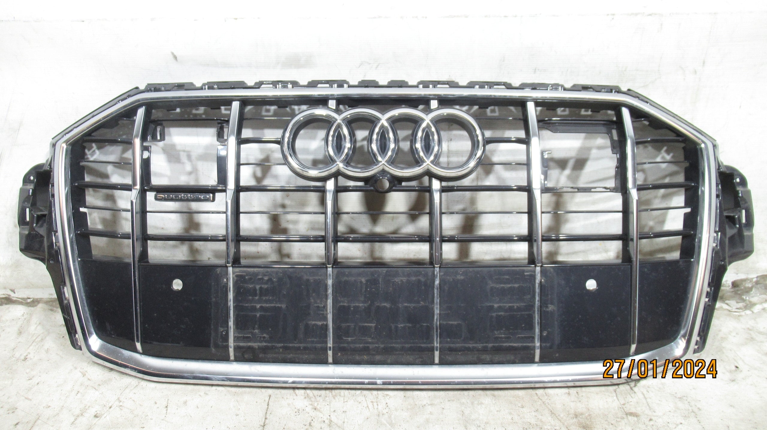 Kühlergrill Audi SQ7 AM FRONTGRILL 4M0853651AH Kühlergitter