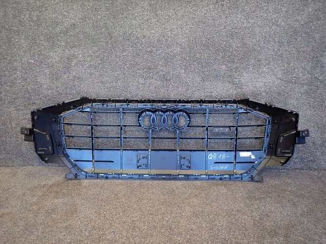 Kühlergrill Audi Q8 AM FRONTGRILL 4M8853651AL Kühlergitter