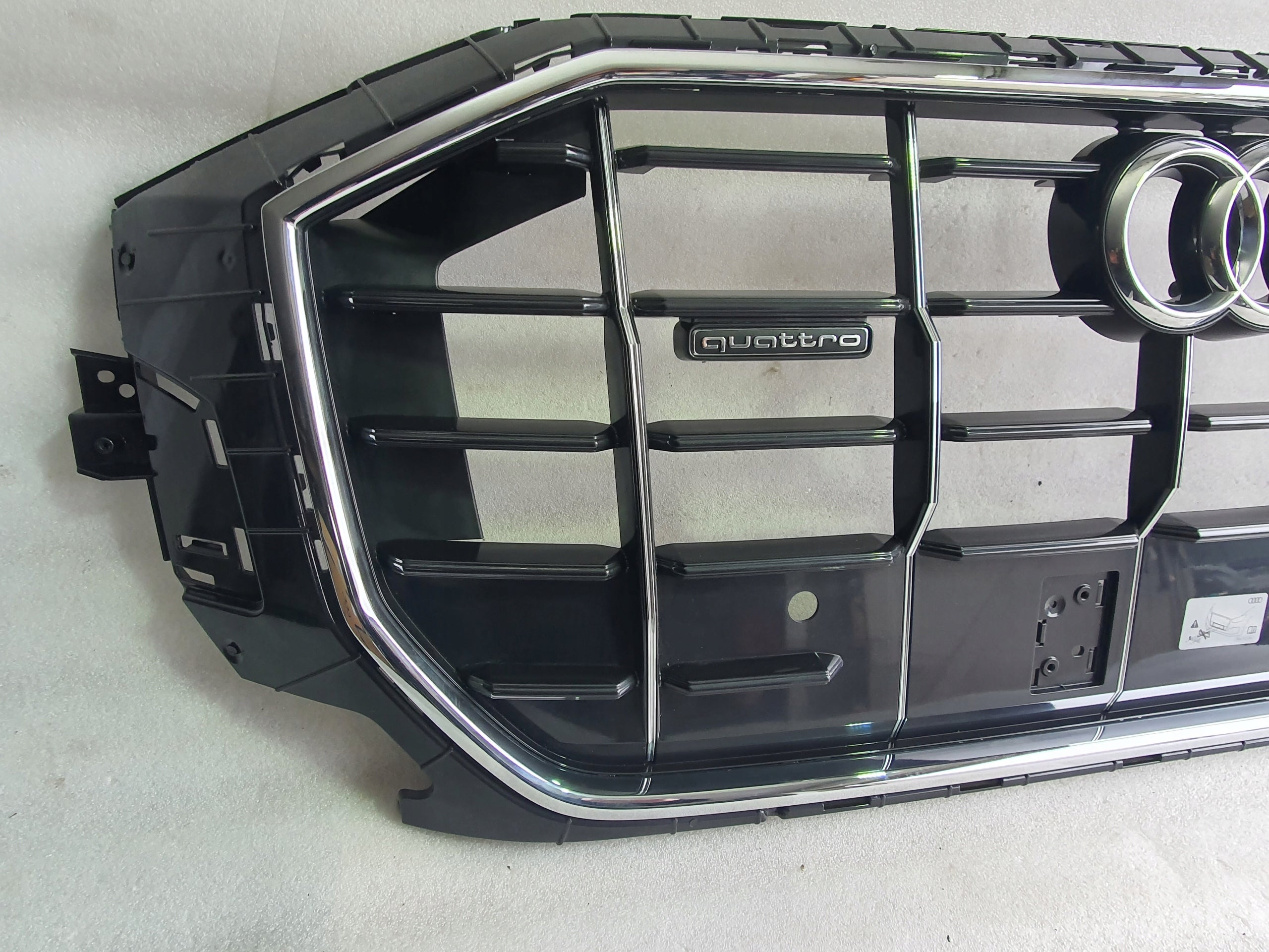 Kühlergrill Audi Q8 4M8 FRONTGRILL 4M88536514M Kühlergitter