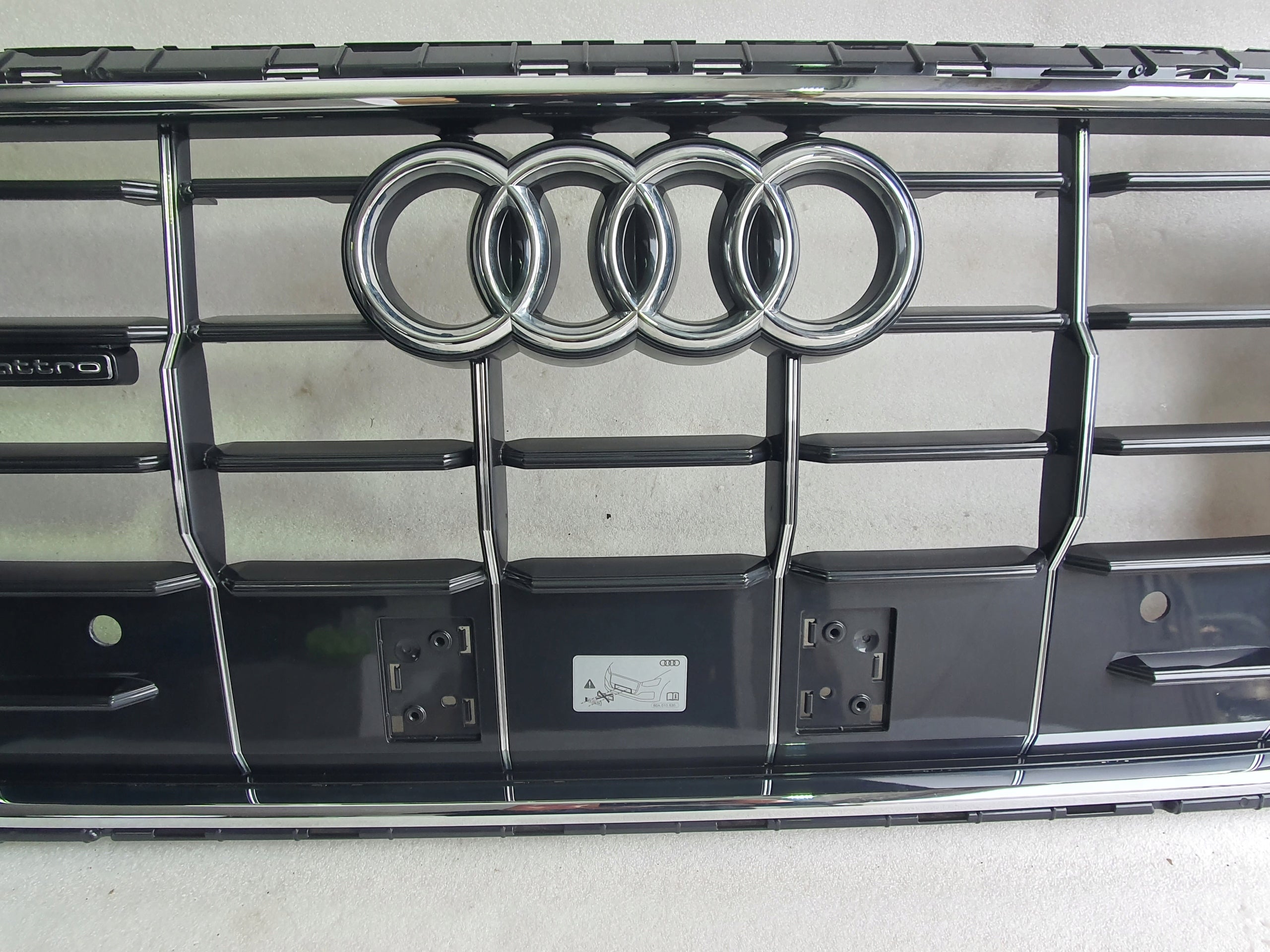 Kühlergrill Audi Q8 4M8 FRONTGRILL 4M88536514M Kühlergitter