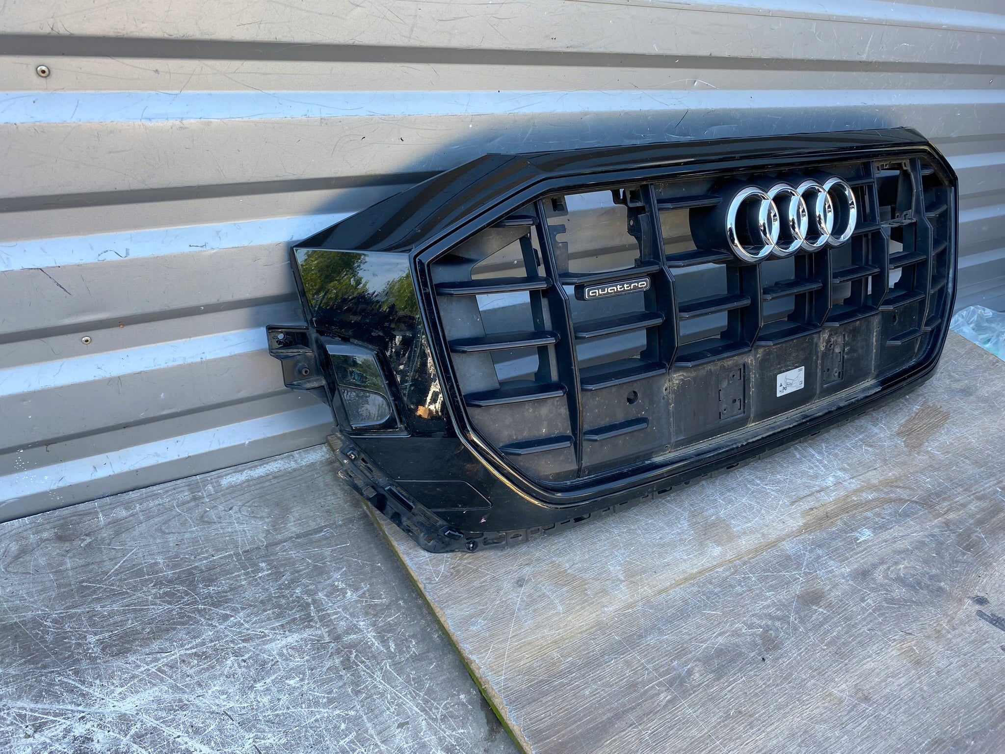 Kühlergrill Audi Q8 4M8 FRONTGRILL 4M8853651DS Kühlergitter