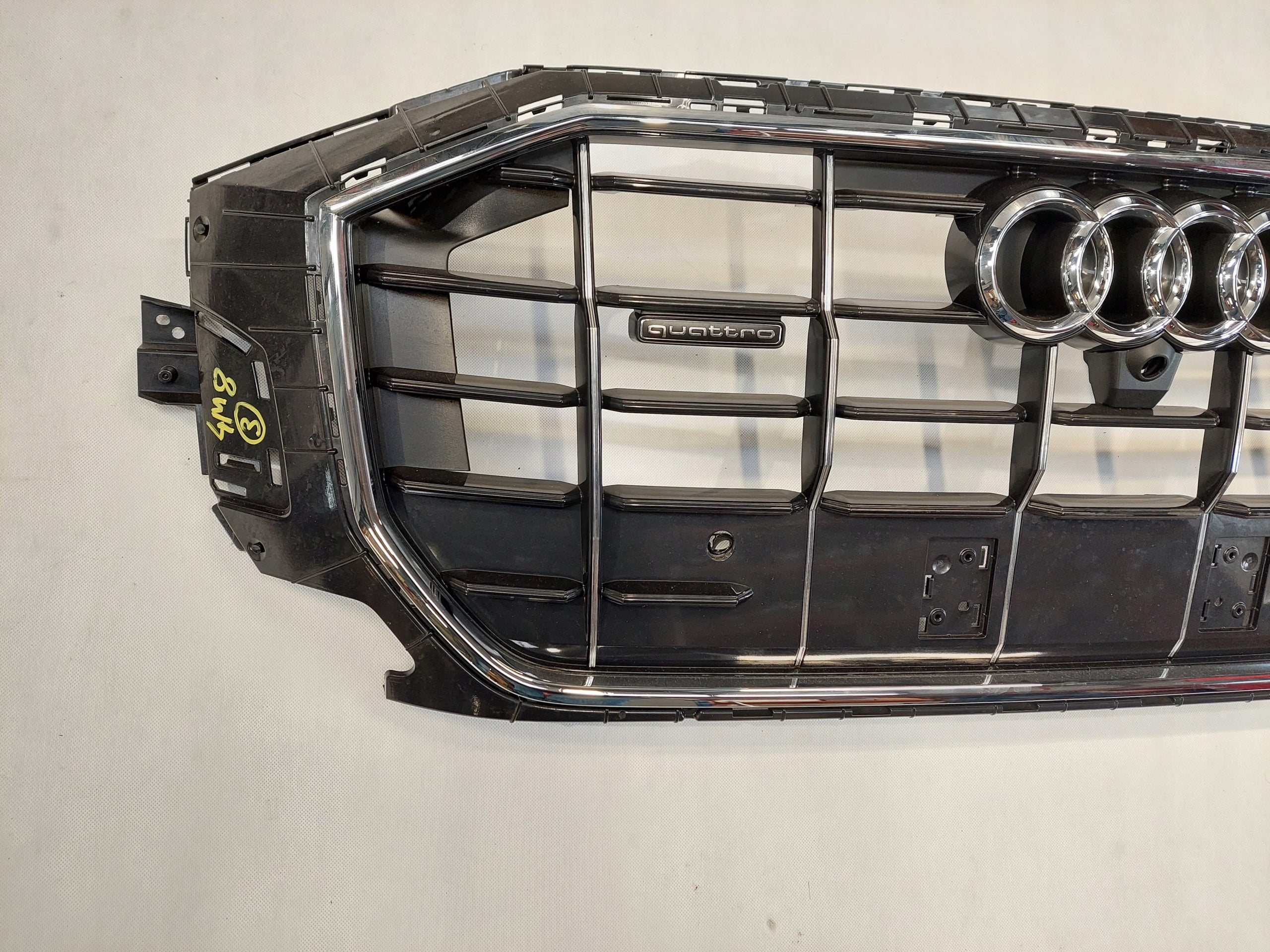 Kühlergrill Audi Q8 4M8 FRONTGRILL 4M88536514M Kühlergitter