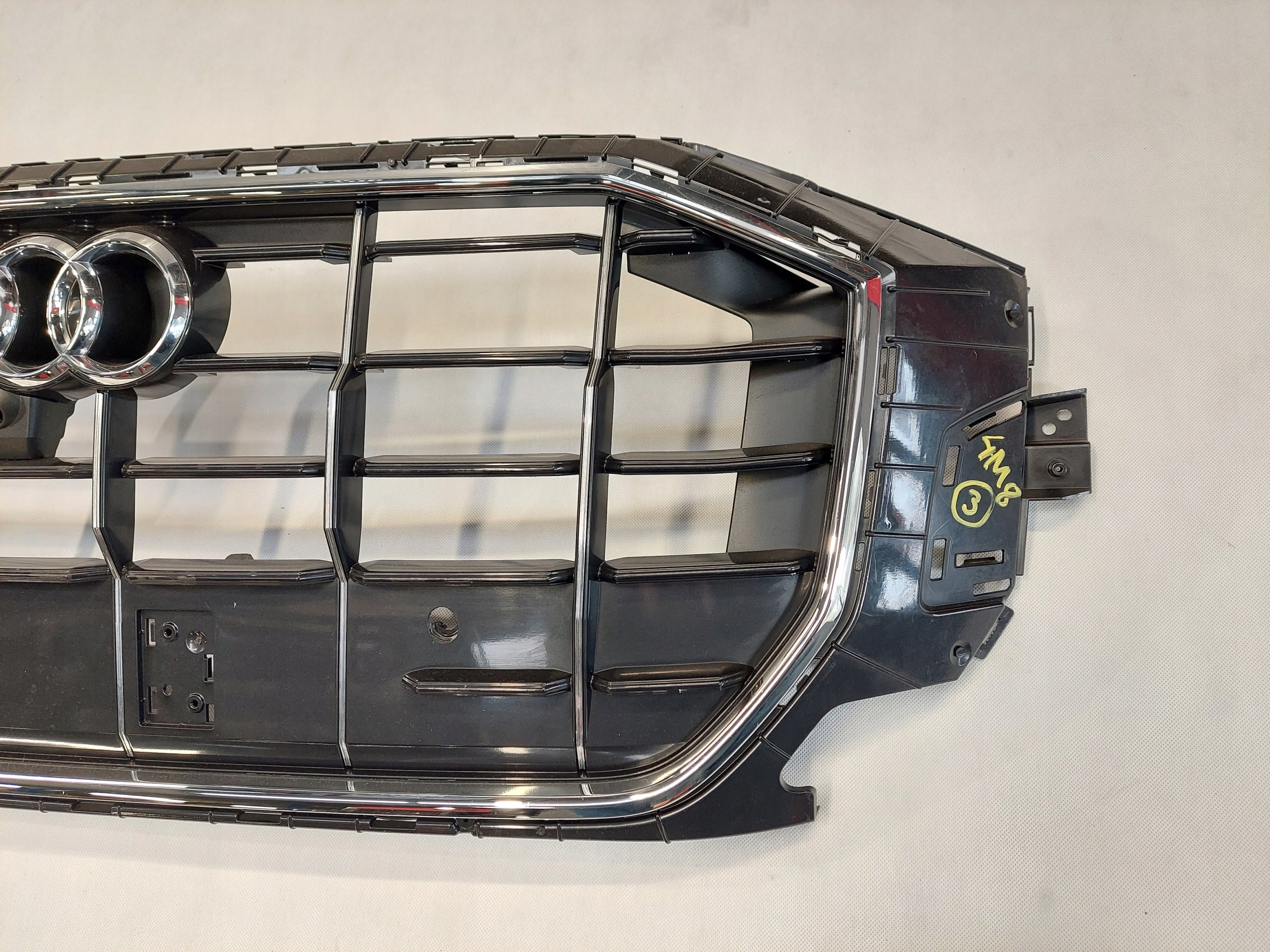 Kühlergrill Audi Q8 4M8 FRONTGRILL 4M88536514M Kühlergitter