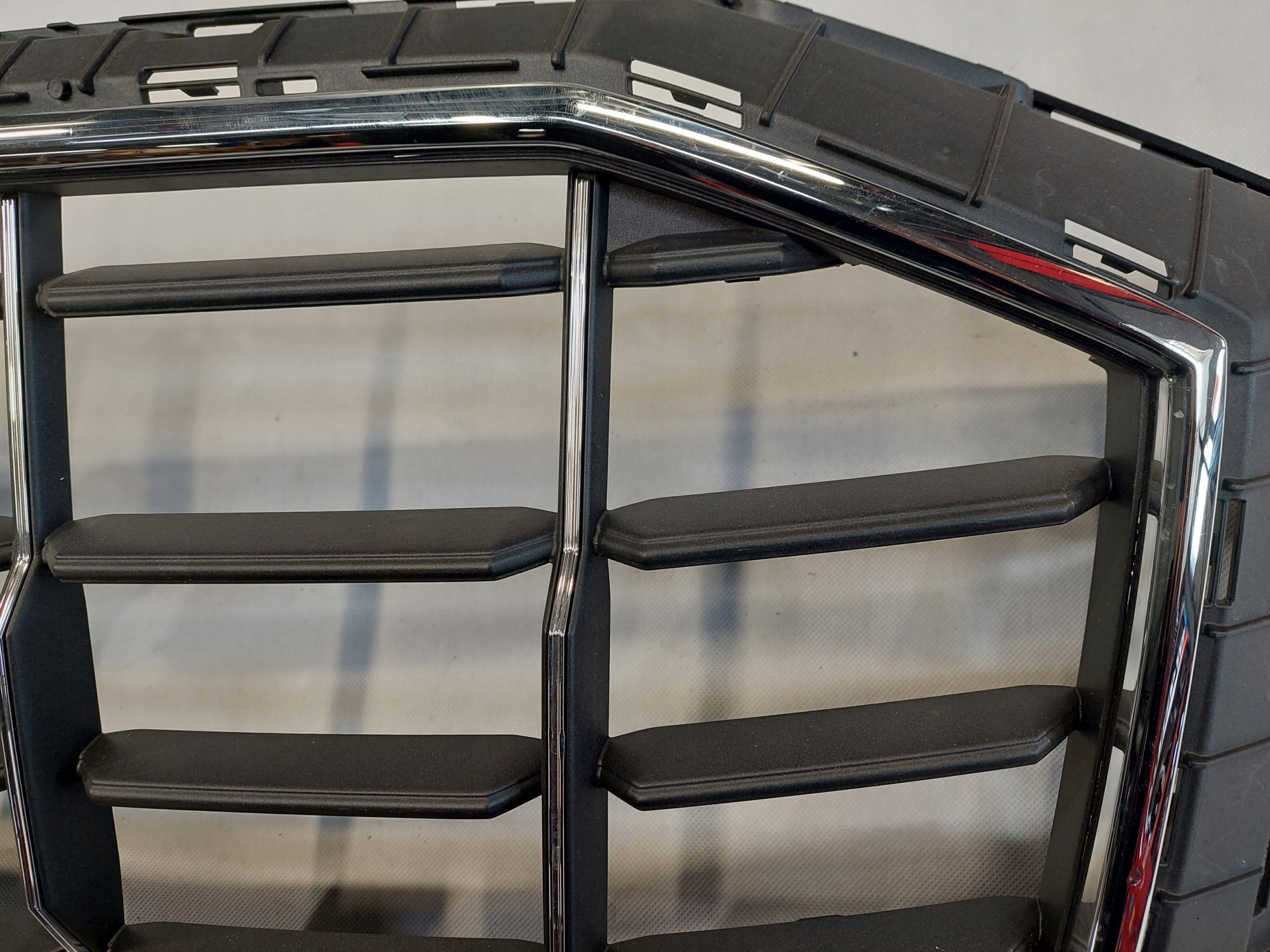 Kühlergrill Audi Q8 4M8 FRONTGRILL 4M88536514M Kühlergitter