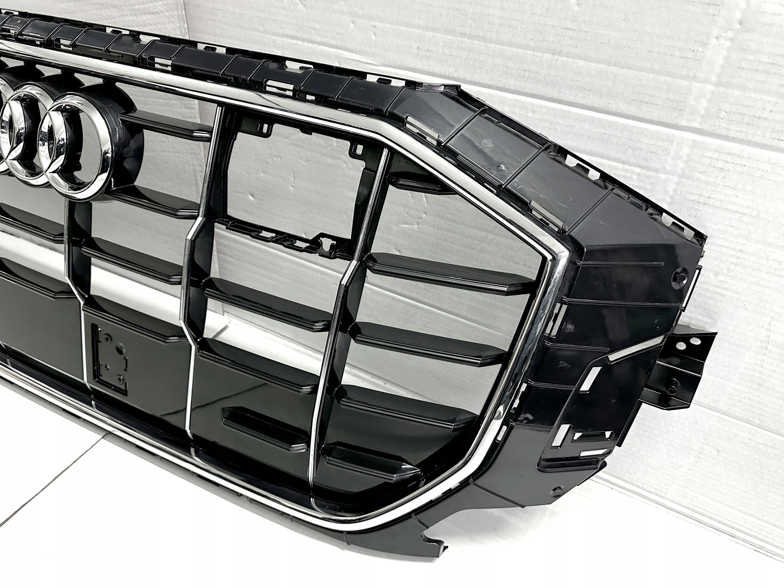 Kühlergrill Audi Q8 4M8 FRONTGRILL 4M8853651DE Kühlergitter