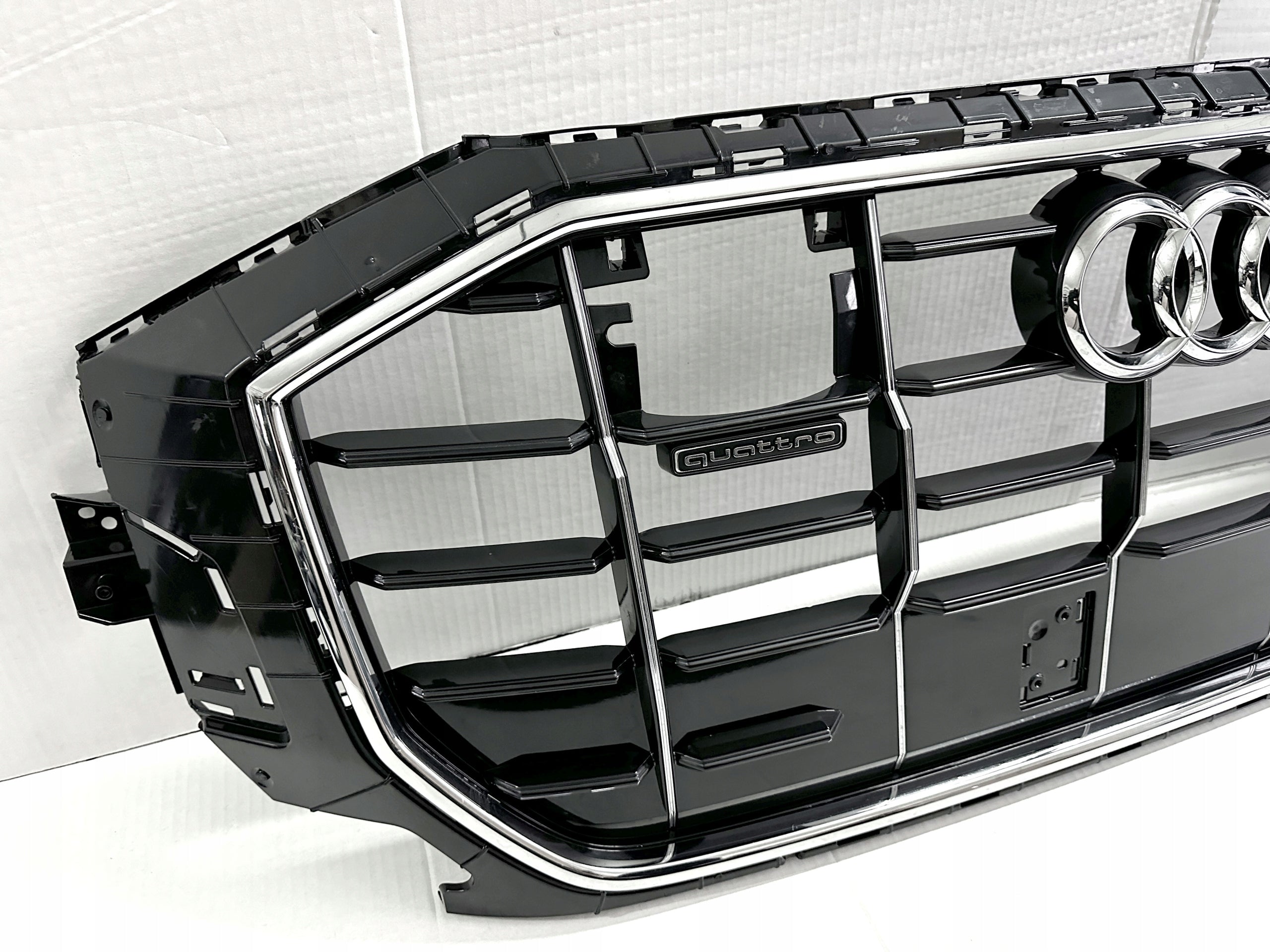 Kühlergrill Audi Q8 4M8 FRONTGRILL 4M8853651DE Kühlergitter