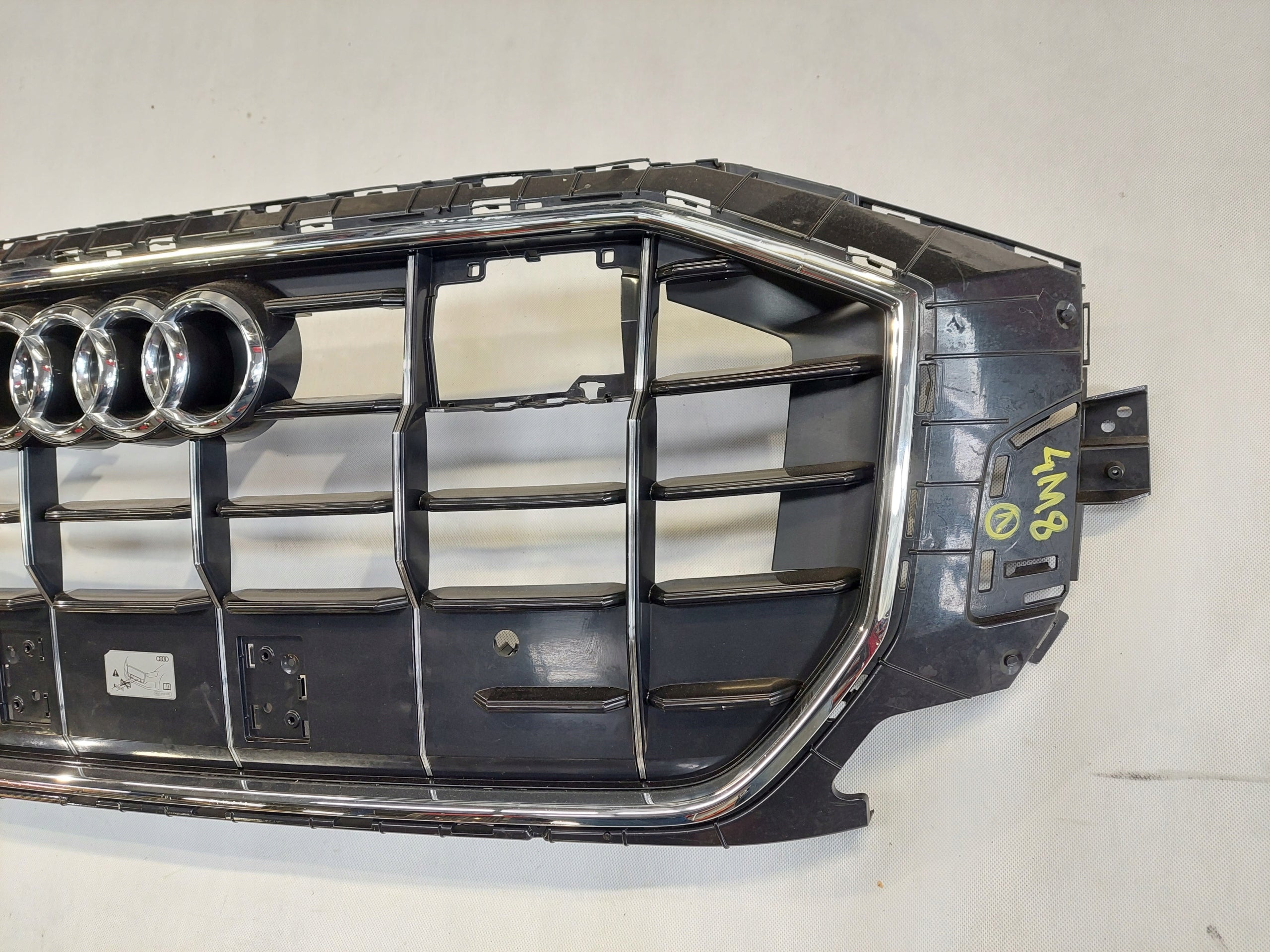 Kühlergrill Audi Q8 4M8 FRONTGRILL 4M8853651DE Kühlergitter