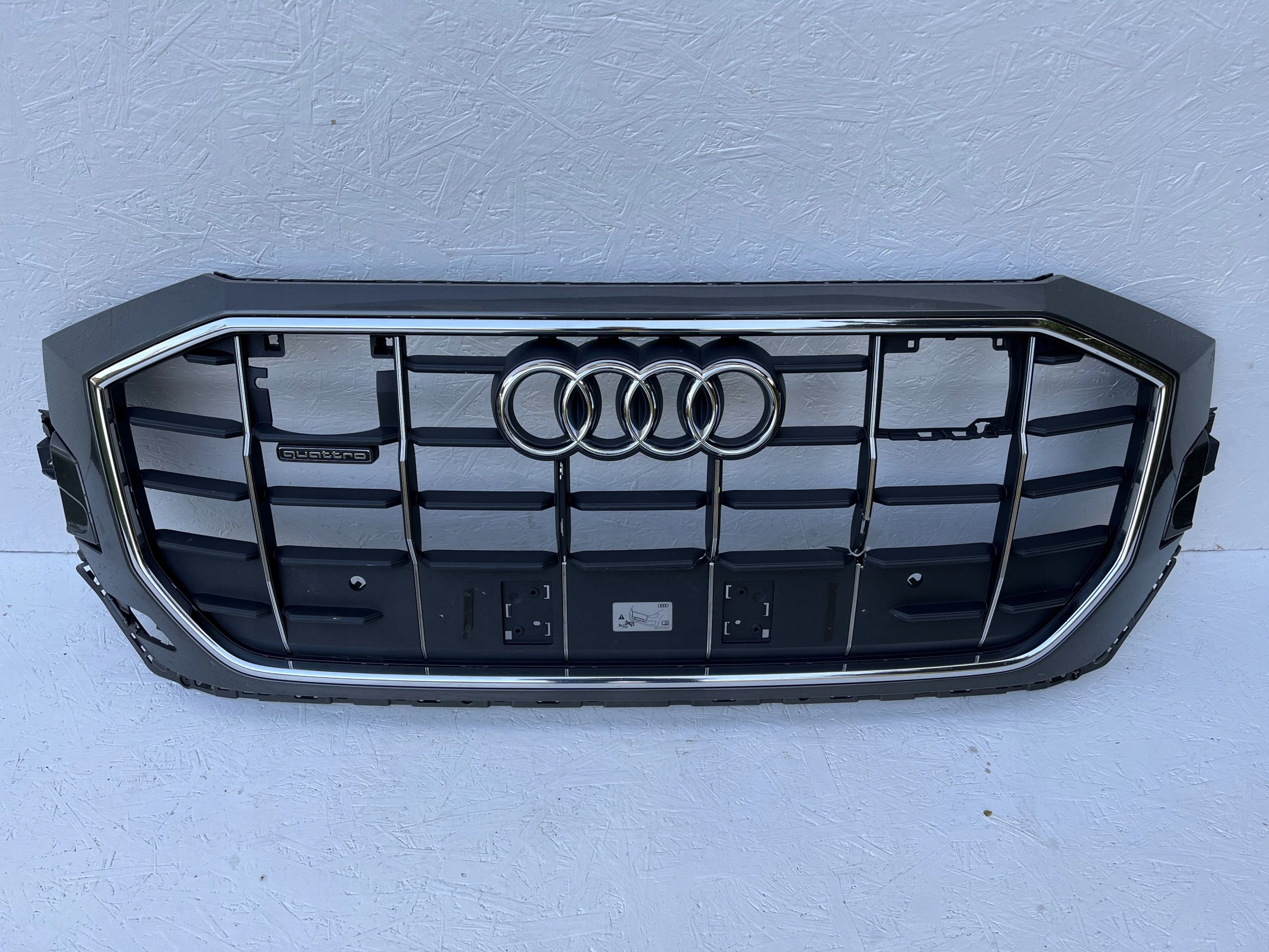 Kühlergrill Audi Q8 4M8 FRONTGRILL 4M8853651DA Kühlergitter