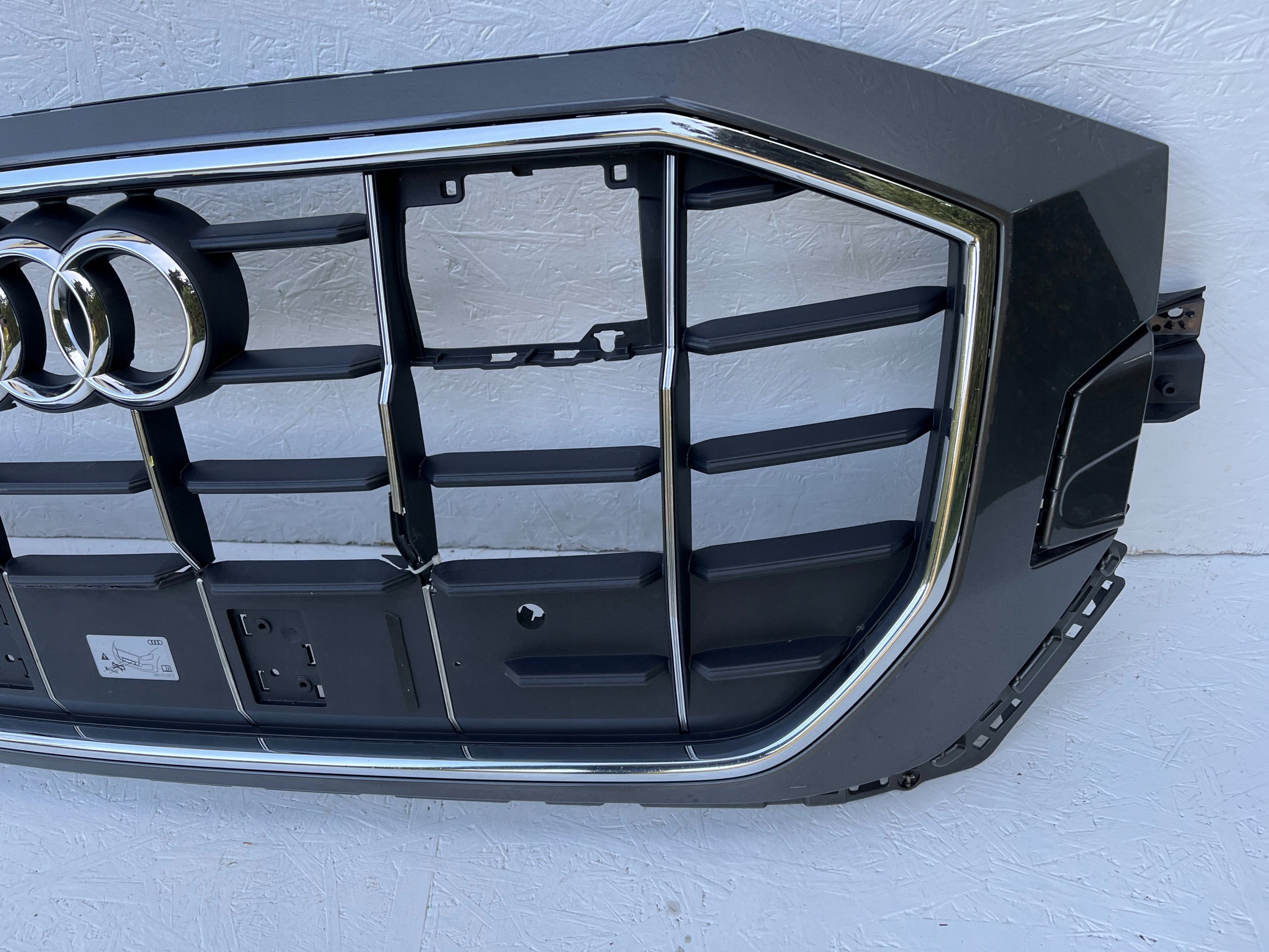 Kühlergrill Audi Q8 4M8 FRONTGRILL 4M8853651DA Kühlergitter