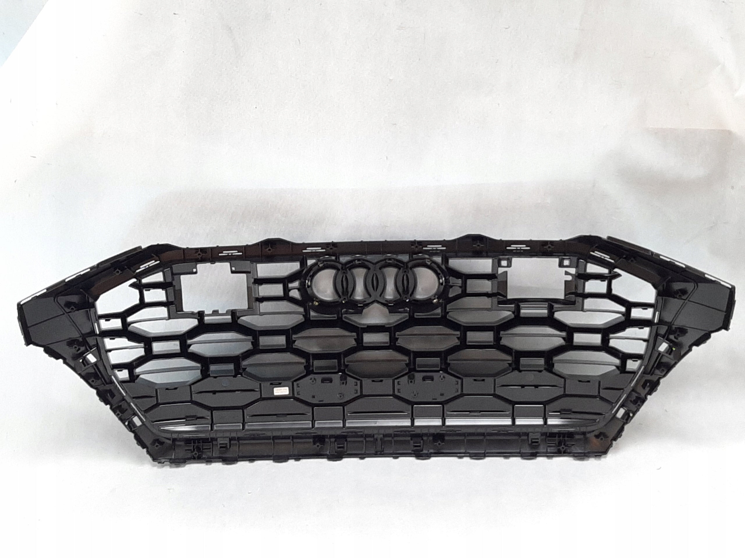 Kühlergrill Audi RS Q8 RSQ8 FRONTGRILL 4M8853651BK Kühlergitter